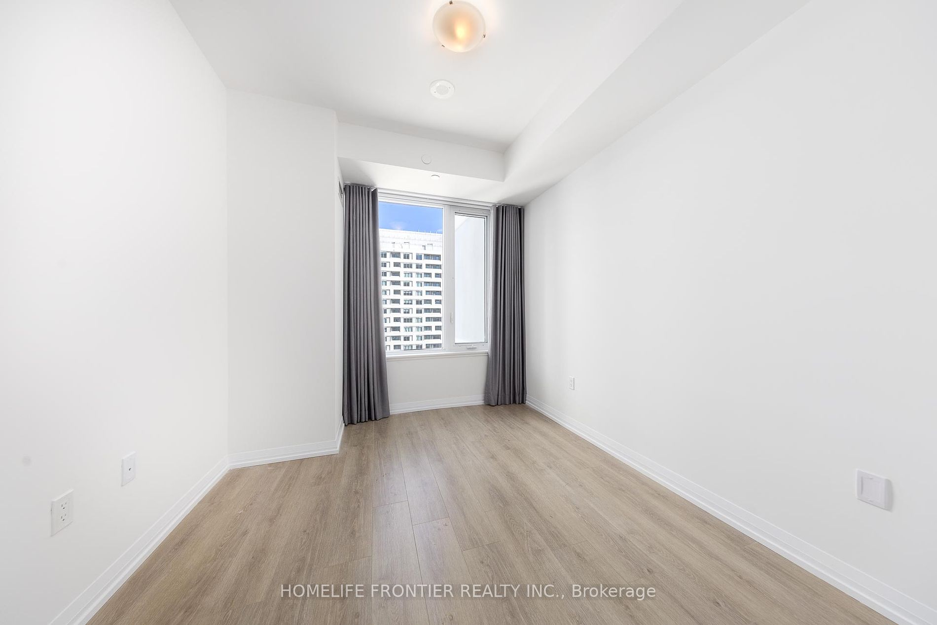 25 Holly Street #2203