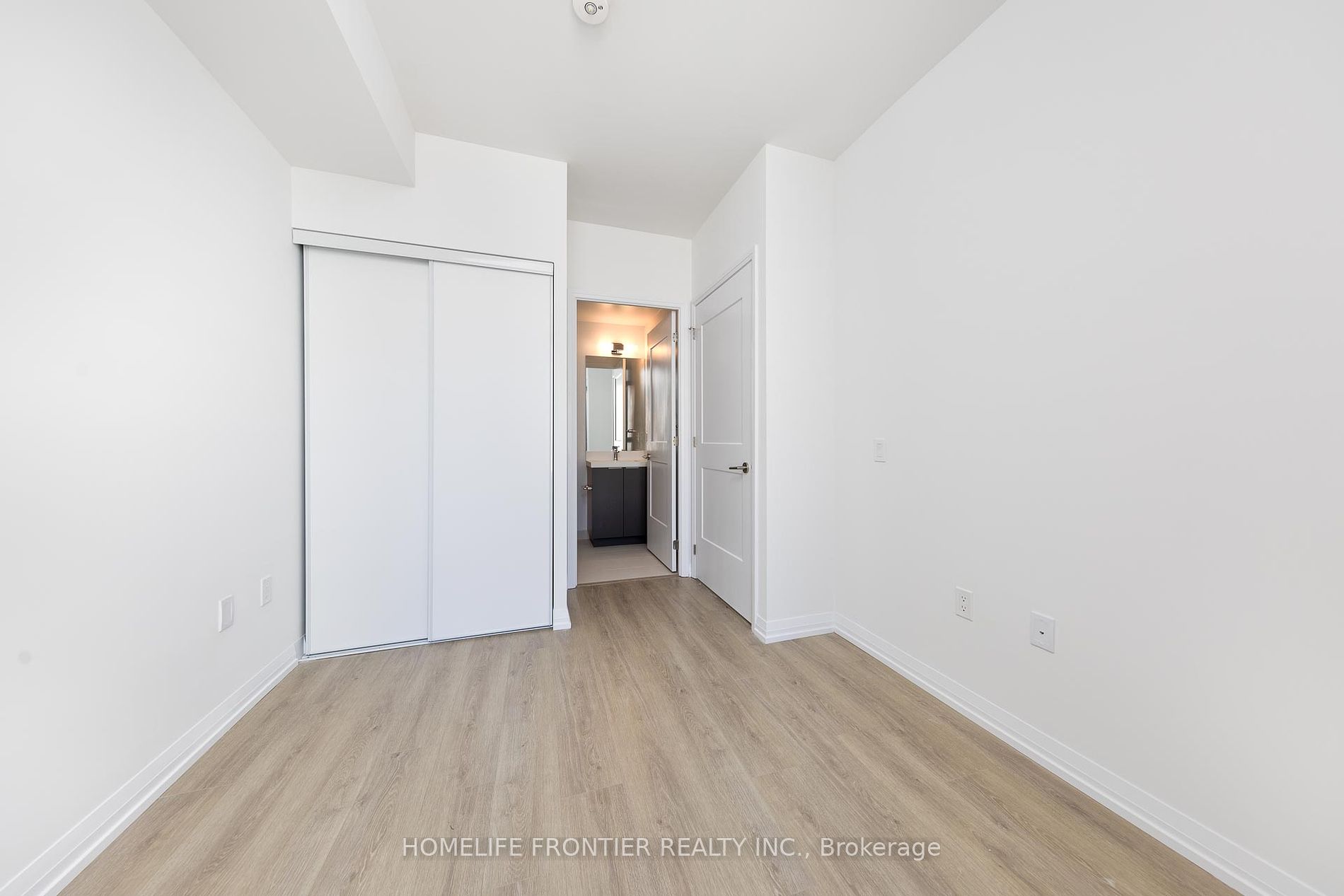 25 Holly Street #2203
