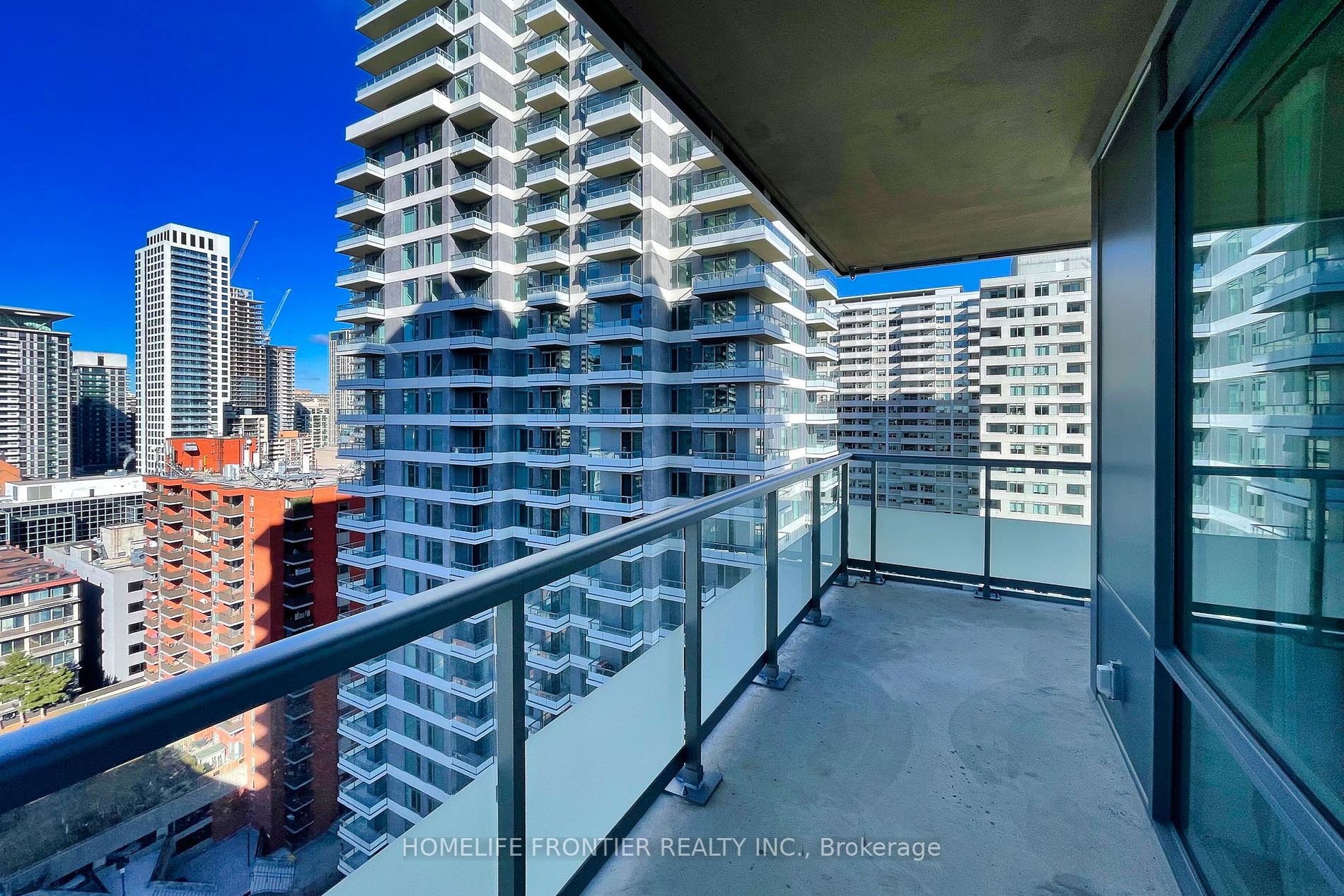 25 Holly Street #2203