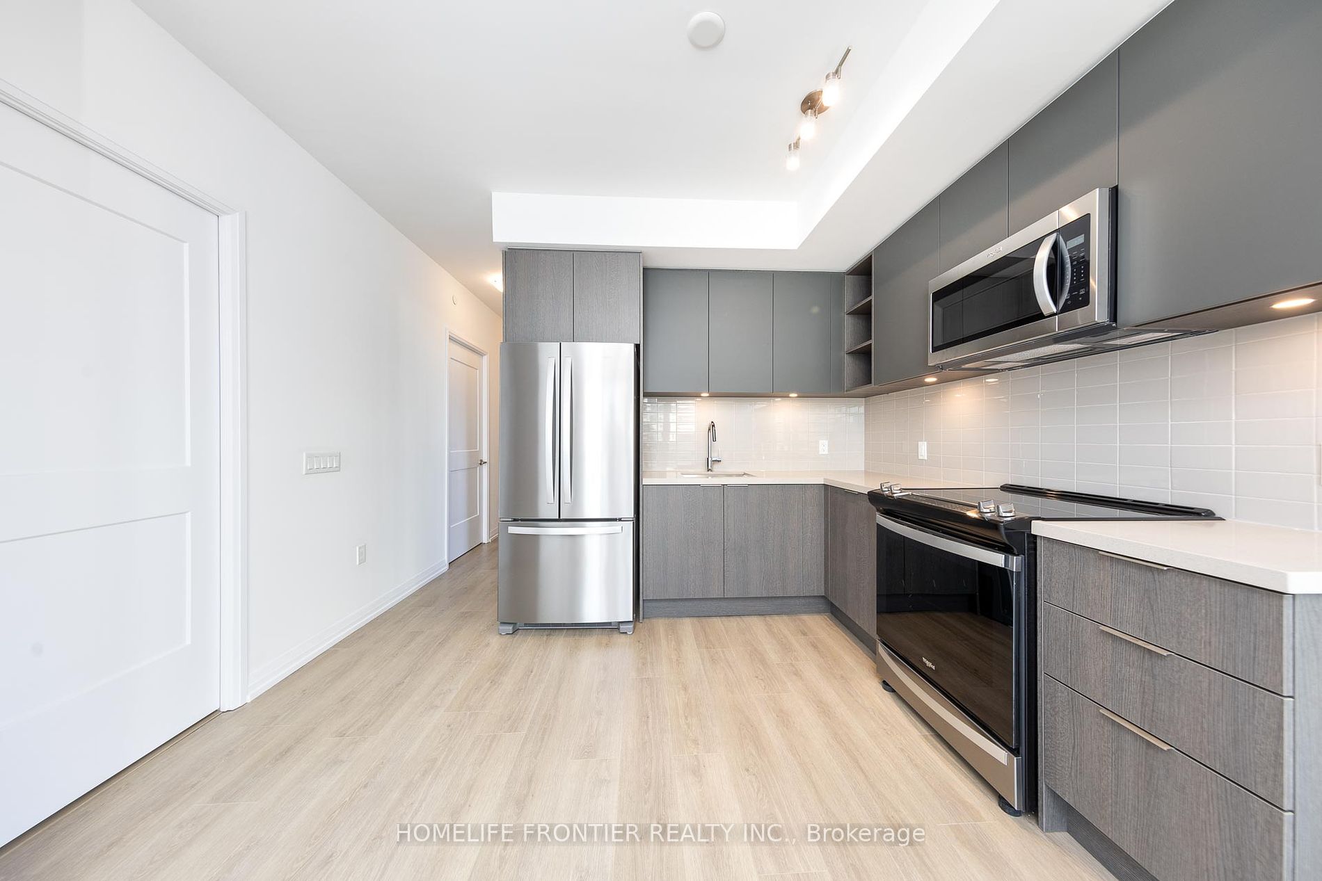 25 Holly Street #2203
