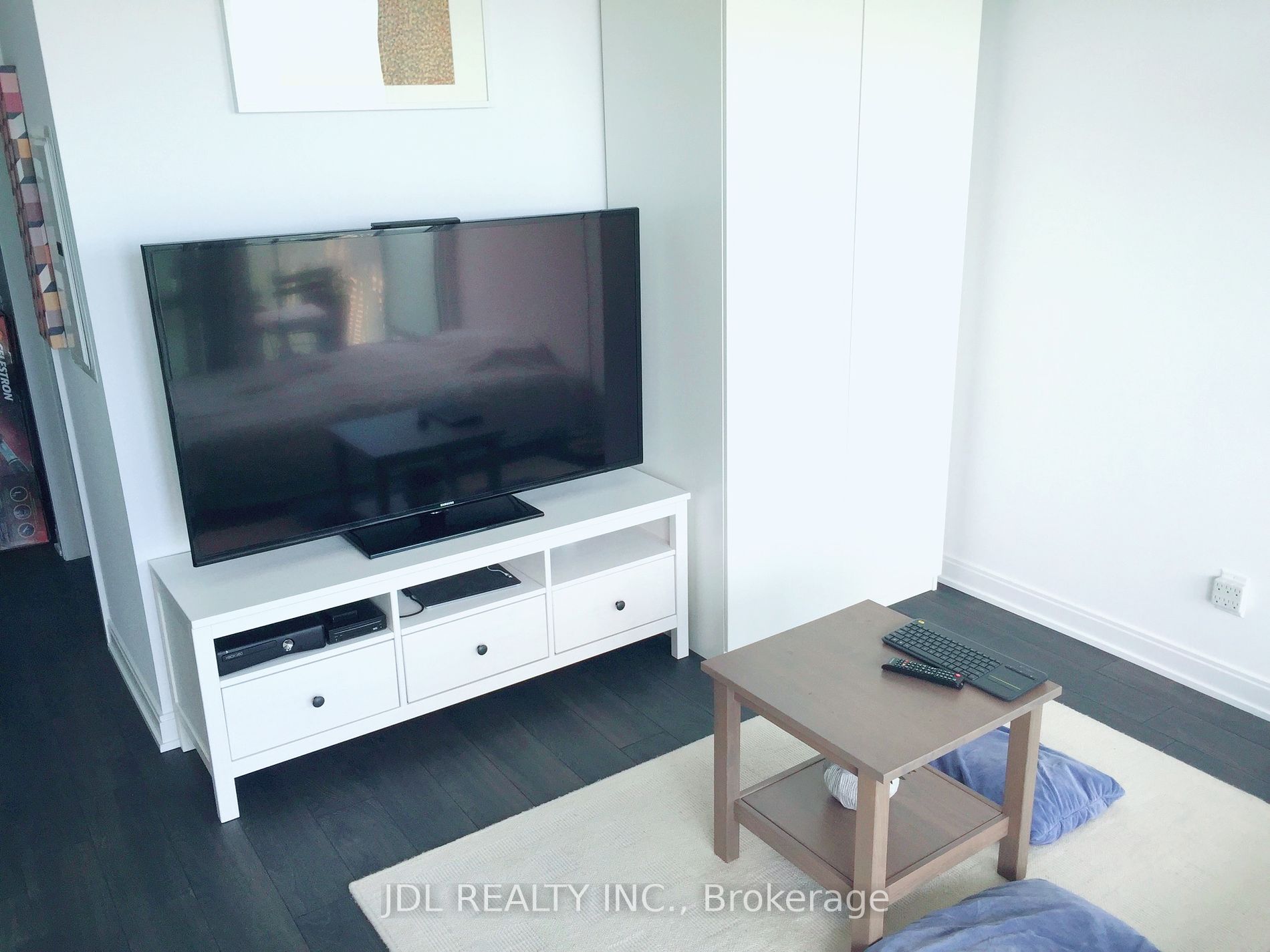 42 Charles St E, #4107