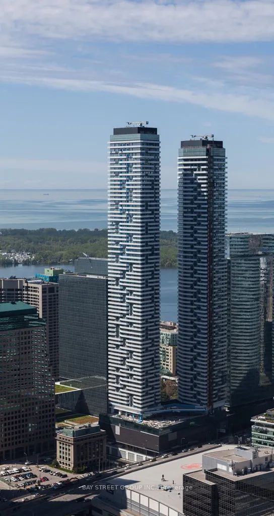 88 Harbour Street #2011