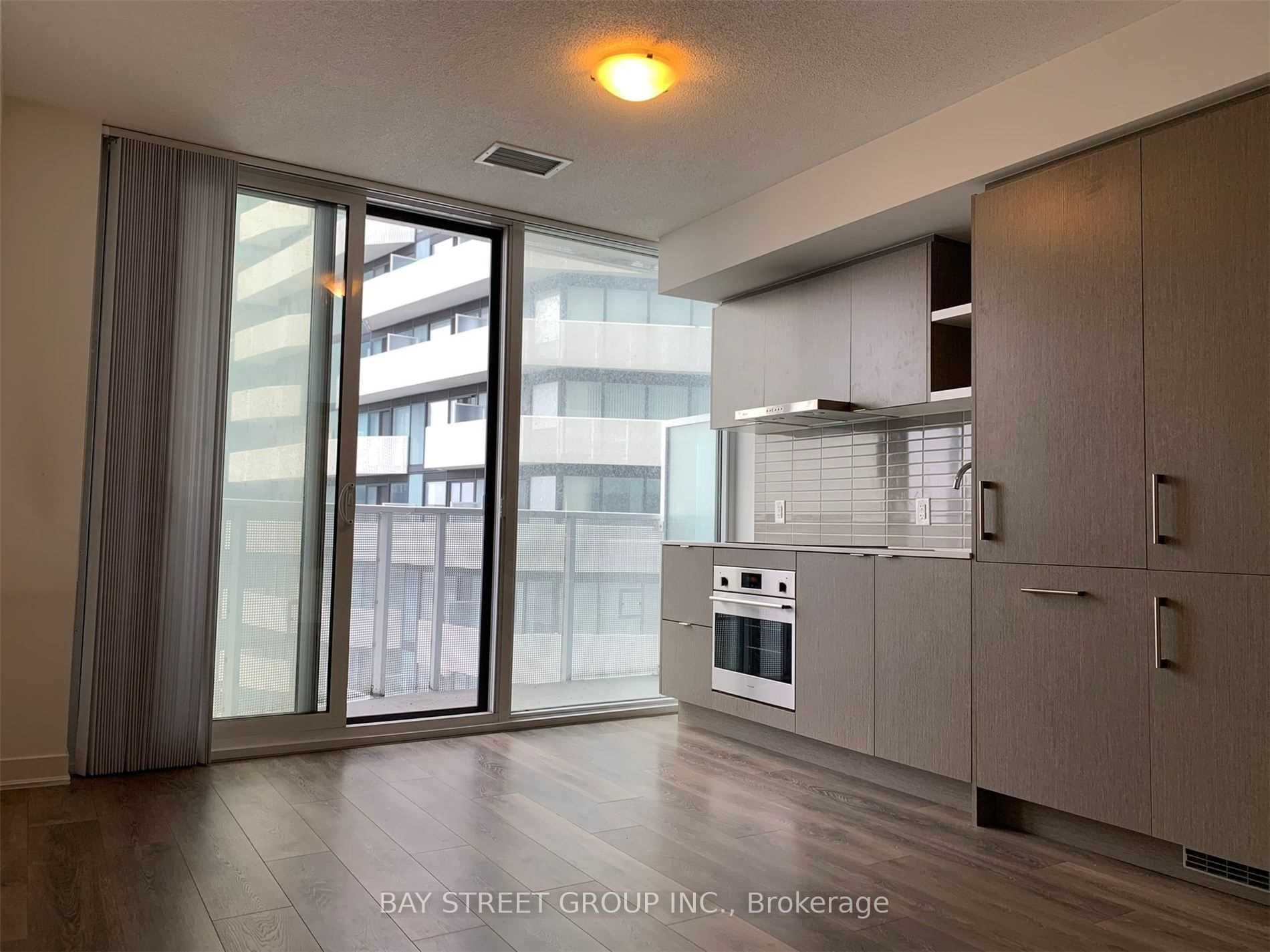 88 Harbour Street #2011
