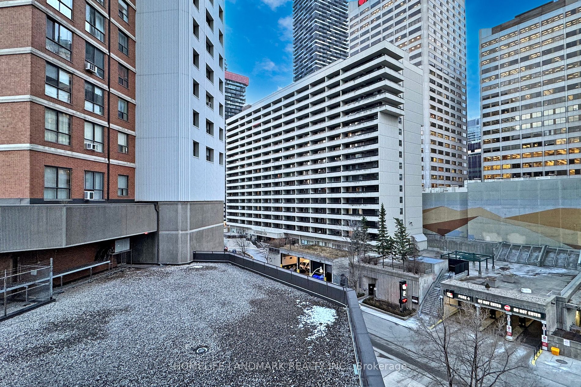 58 Orchard View Blvd, #505