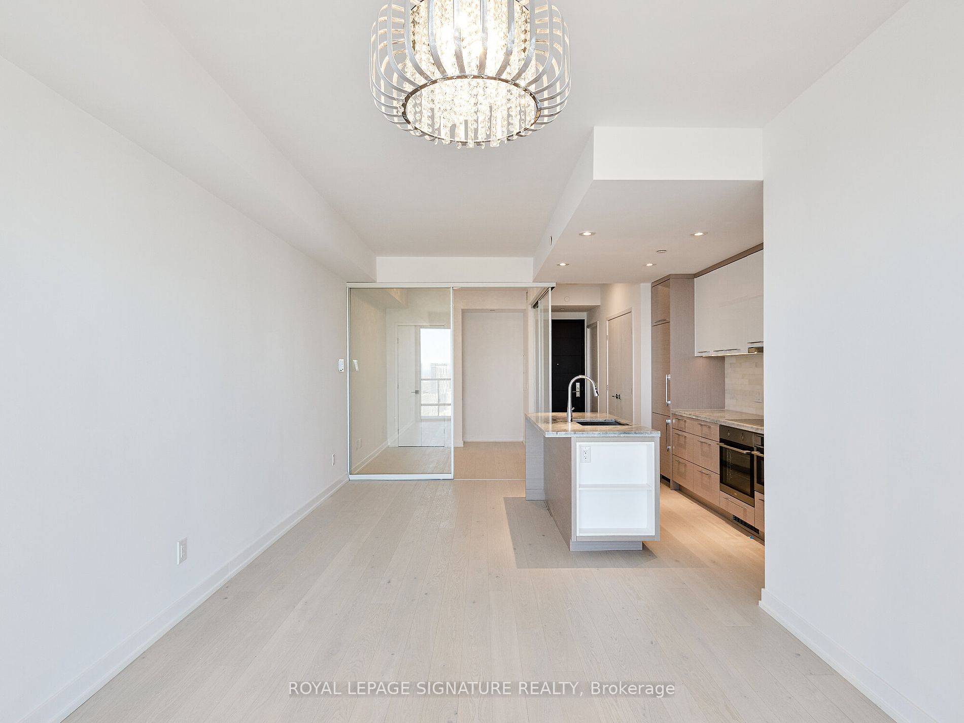 488 University Avenue, #3805