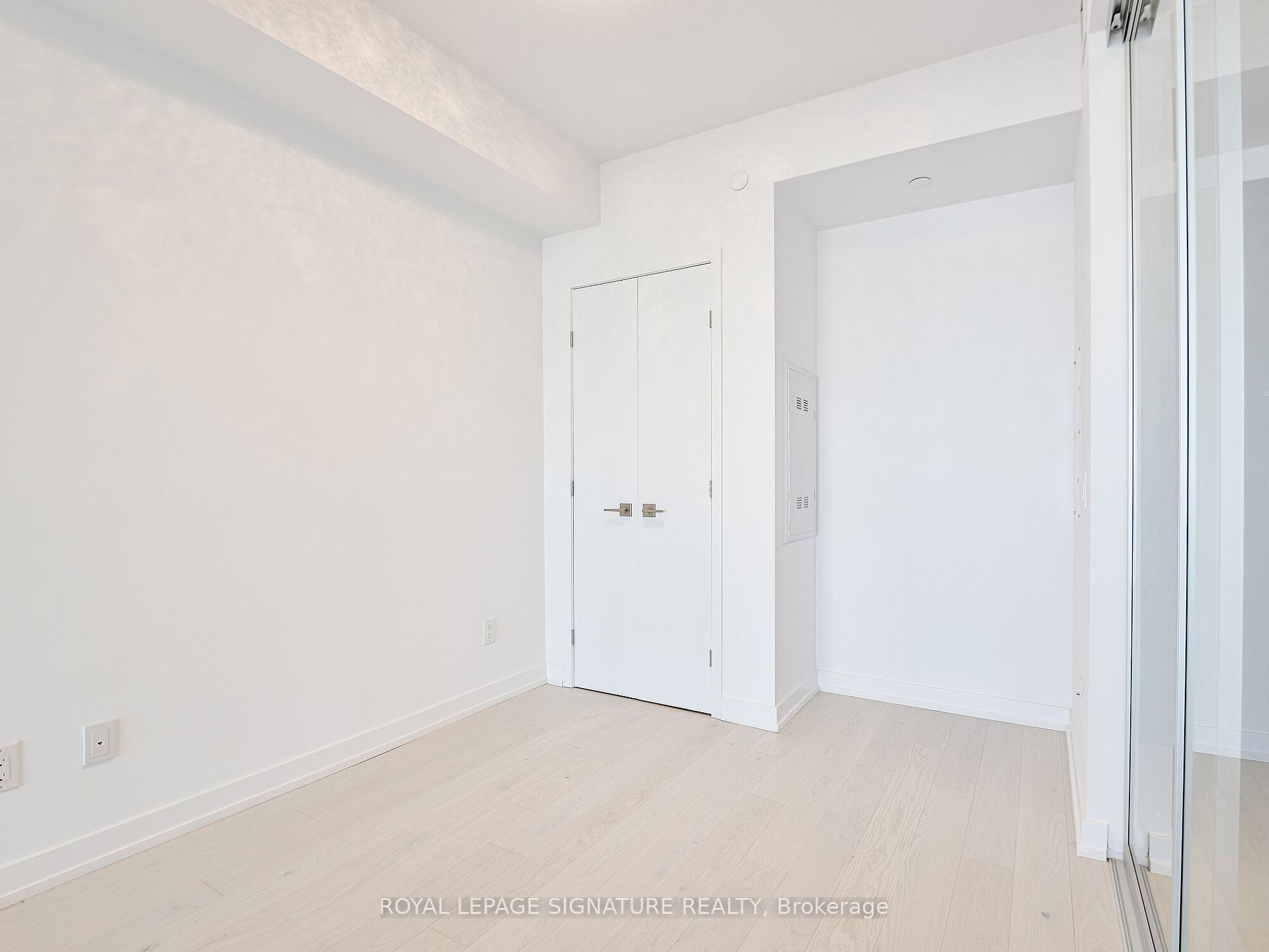 488 University Avenue, #3805