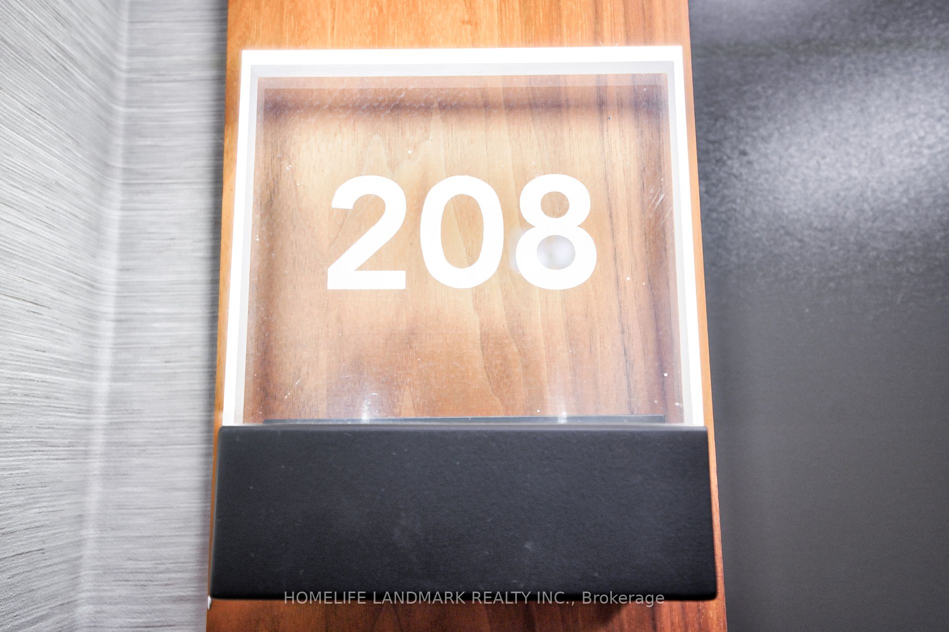 38 Cameron St, #208