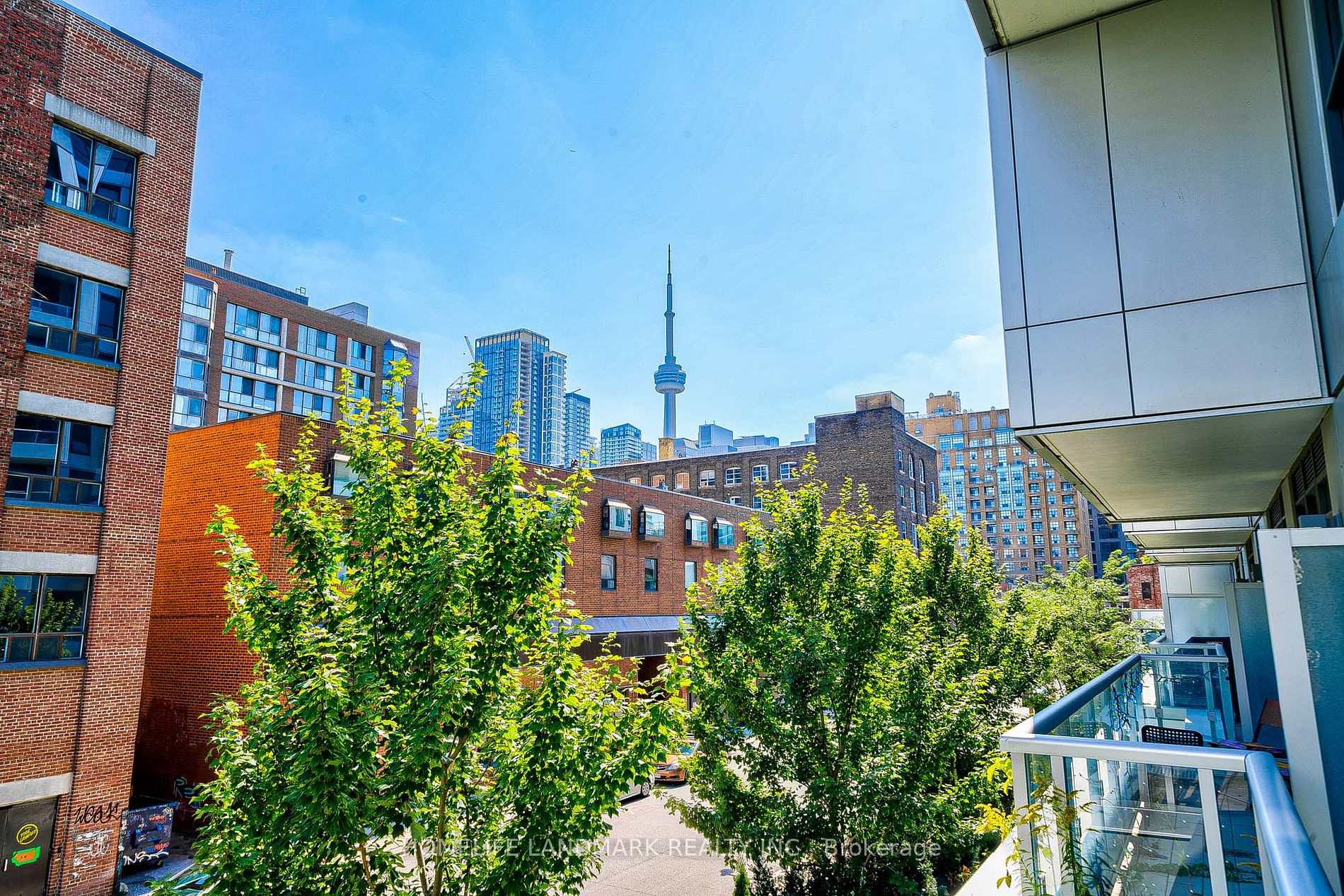 38 Cameron St, #208
