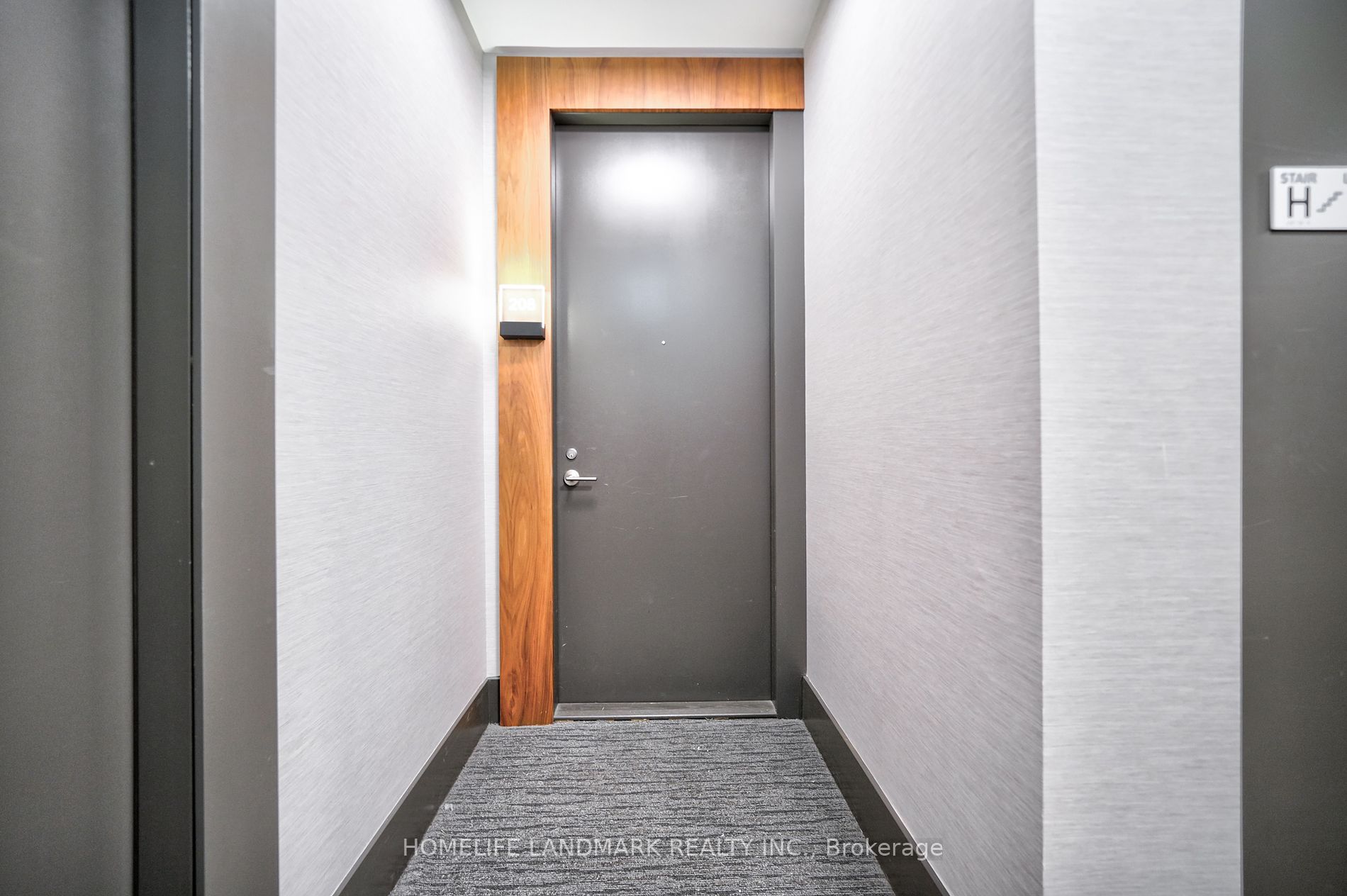 38 Cameron St, #208