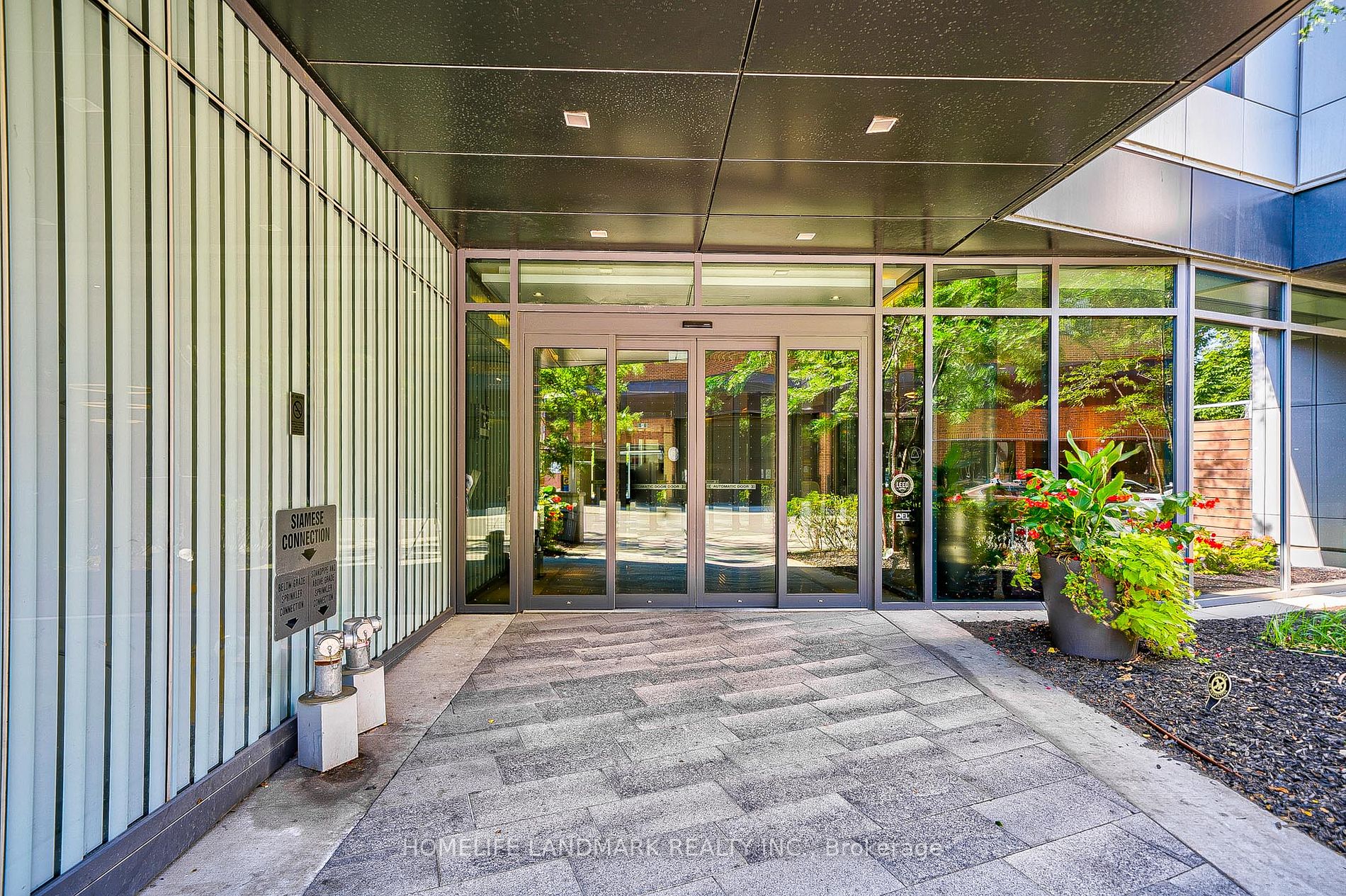 38 Cameron St, #208