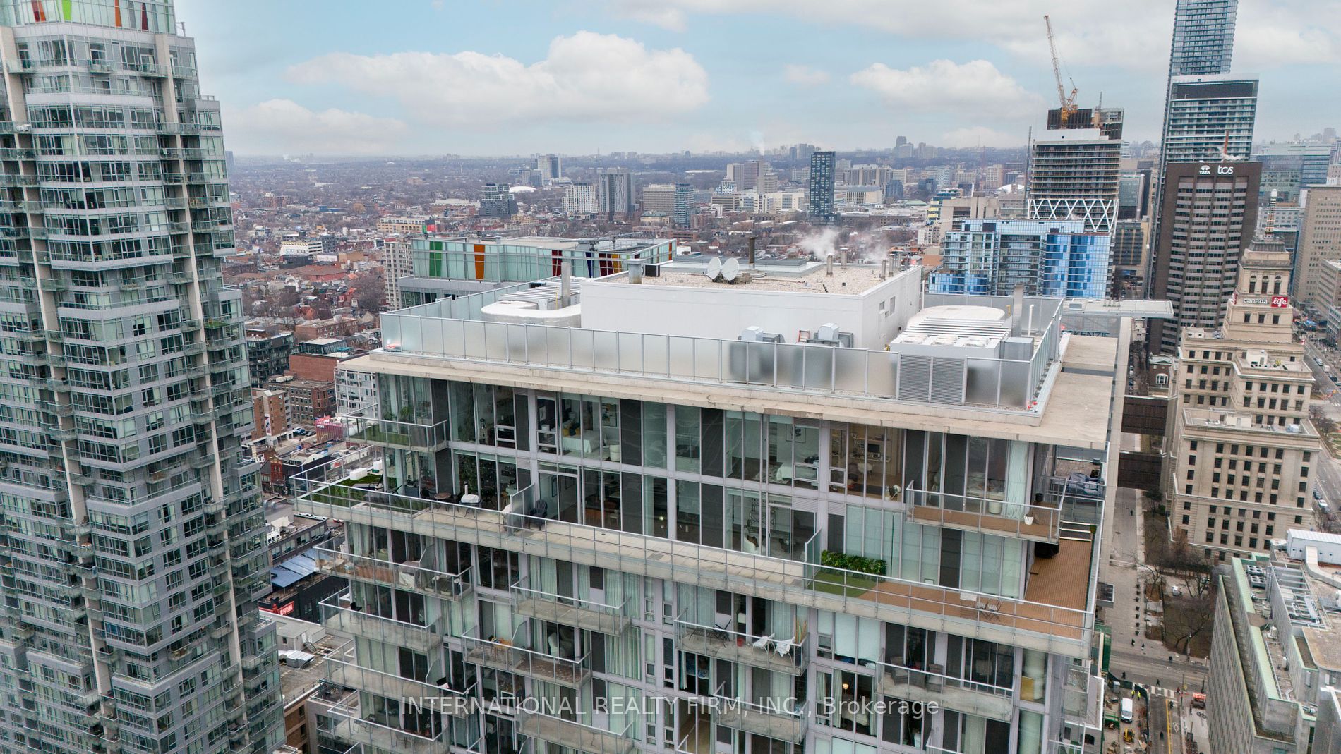 126 Simcoe St, #Ph05