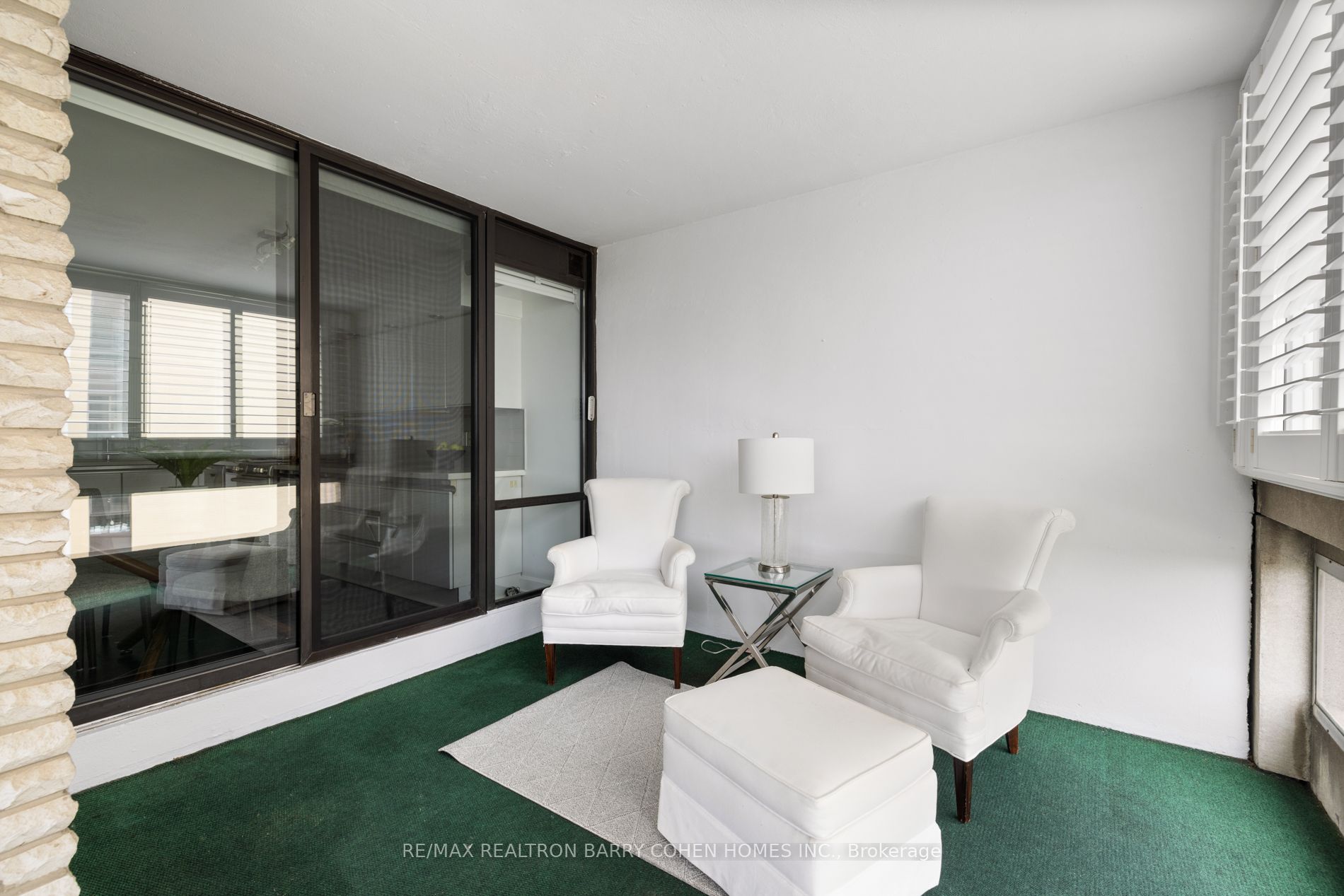 240 Heath St W, #1502