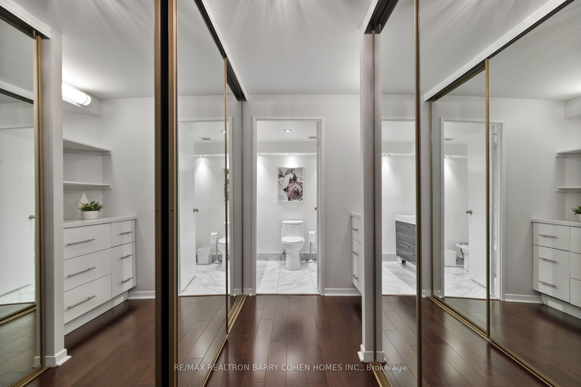 240 Heath St W, #1502
