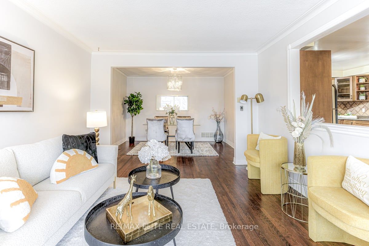 25 Navaho Dr