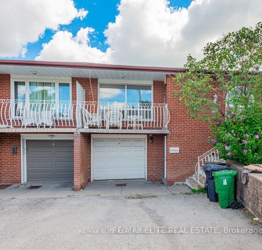 25 Navaho Dr