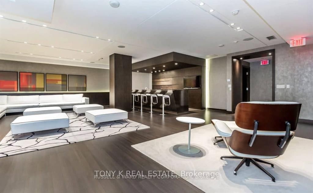 478 King Street W, #313