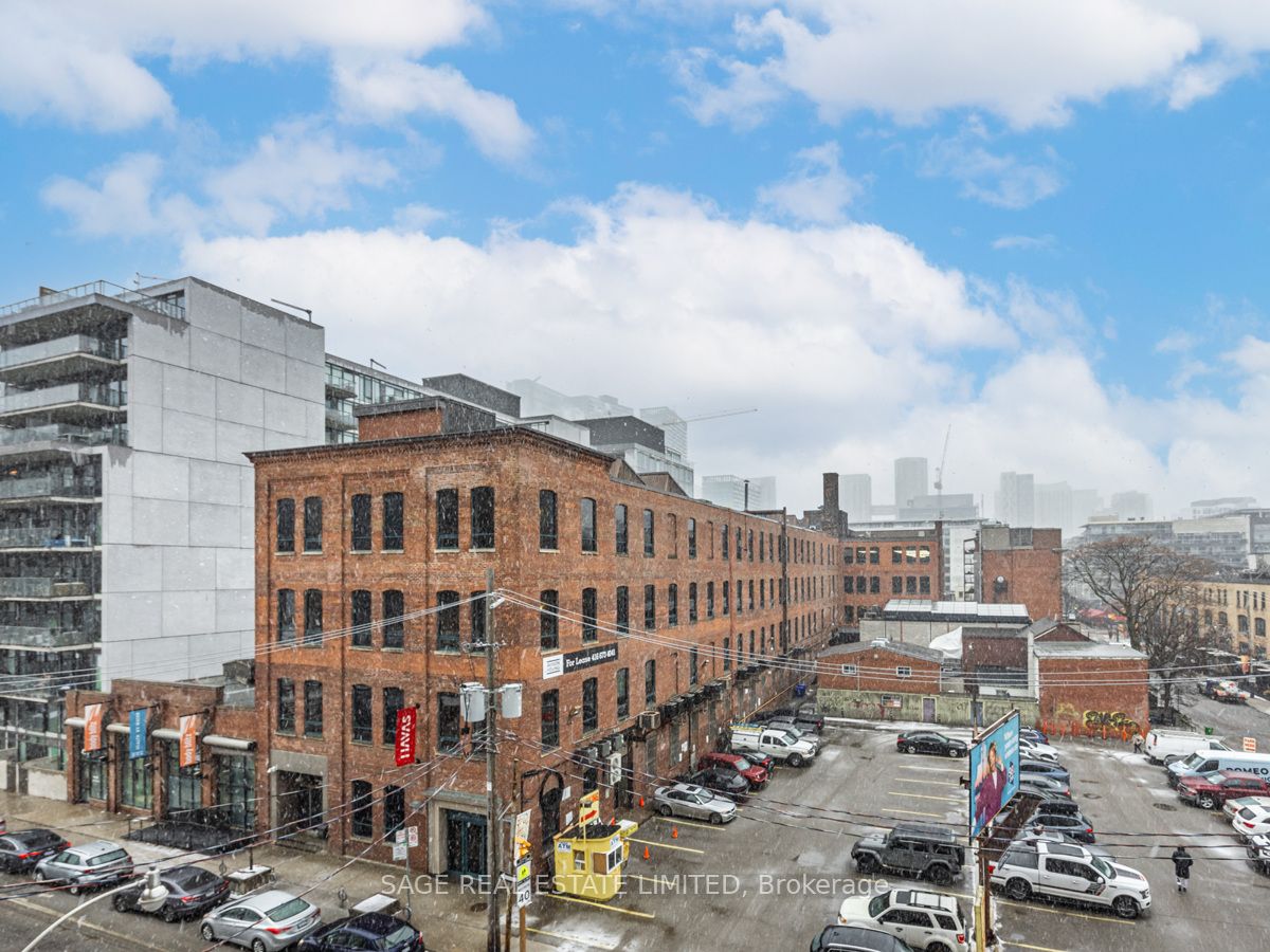 123 Portland Street #409