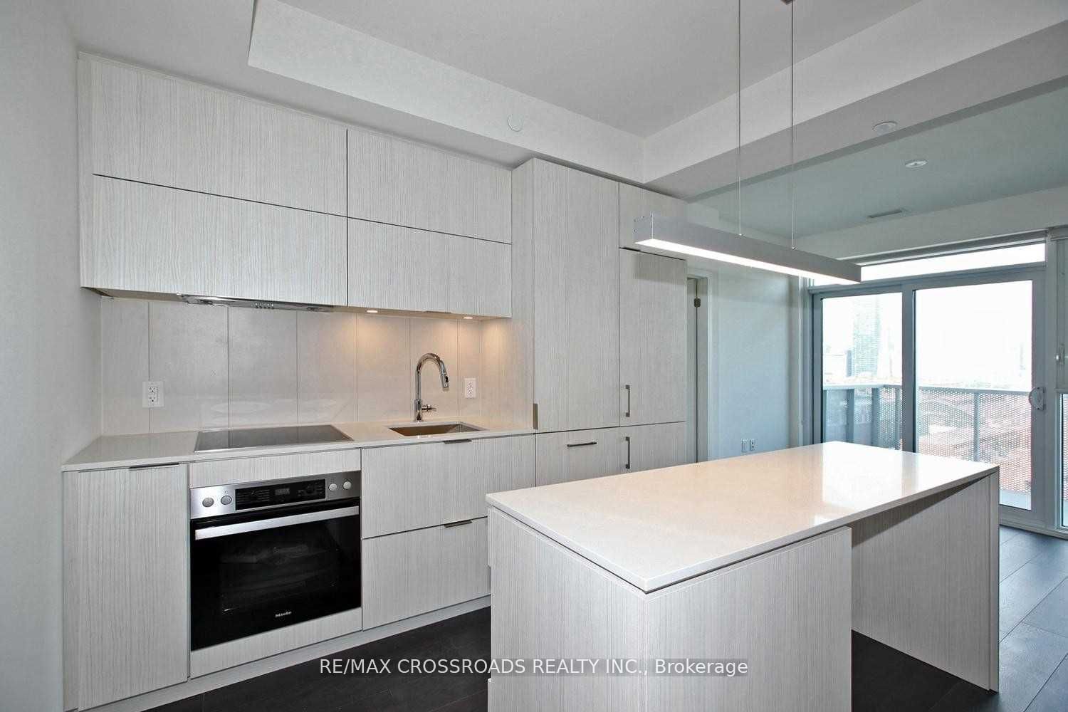 20 Richardson St, #1104