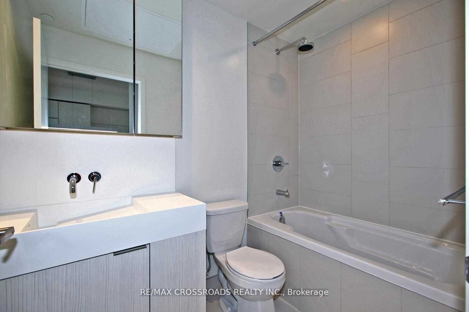20 Richardson St, #1104