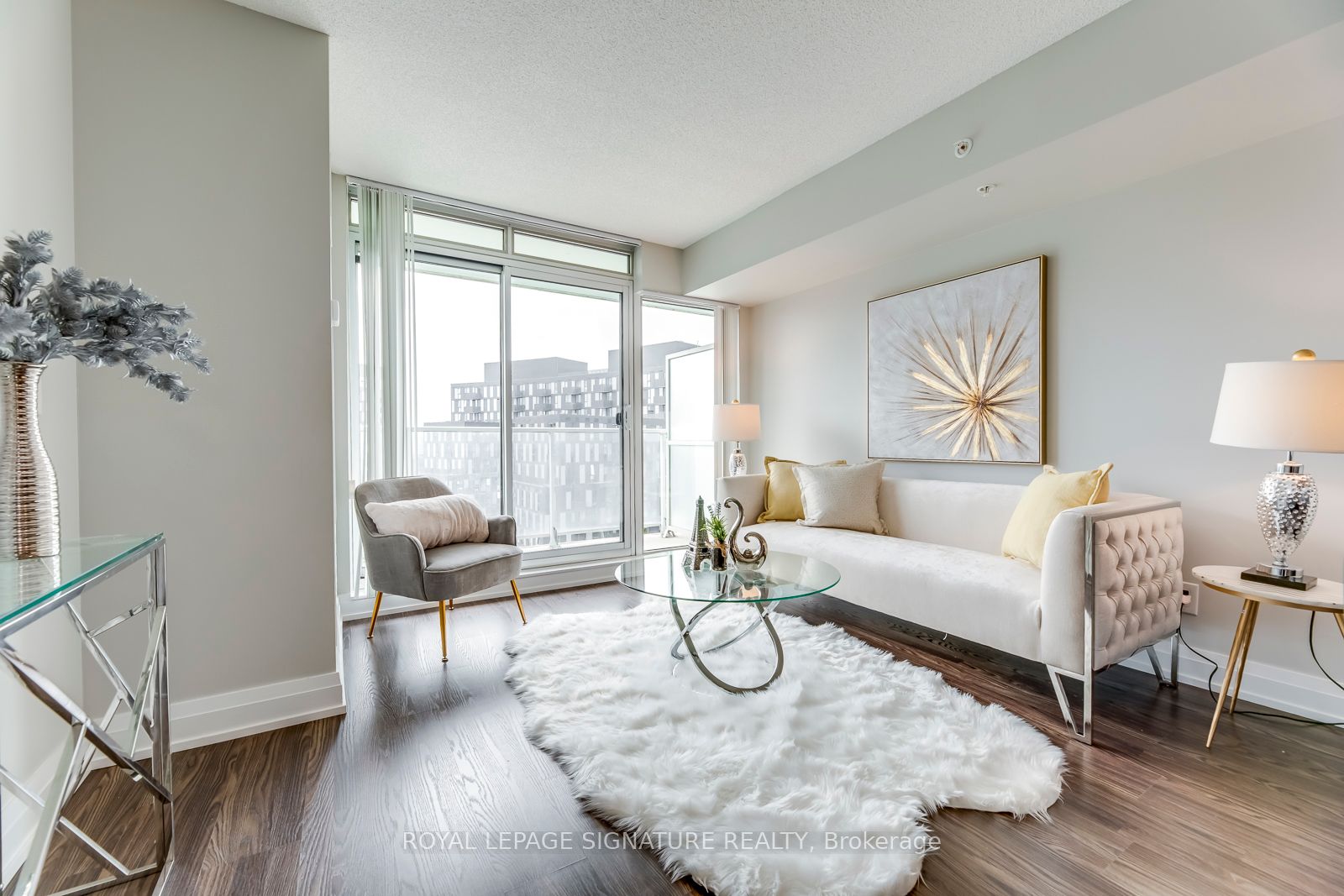 565 Wilson Ave, #W1002