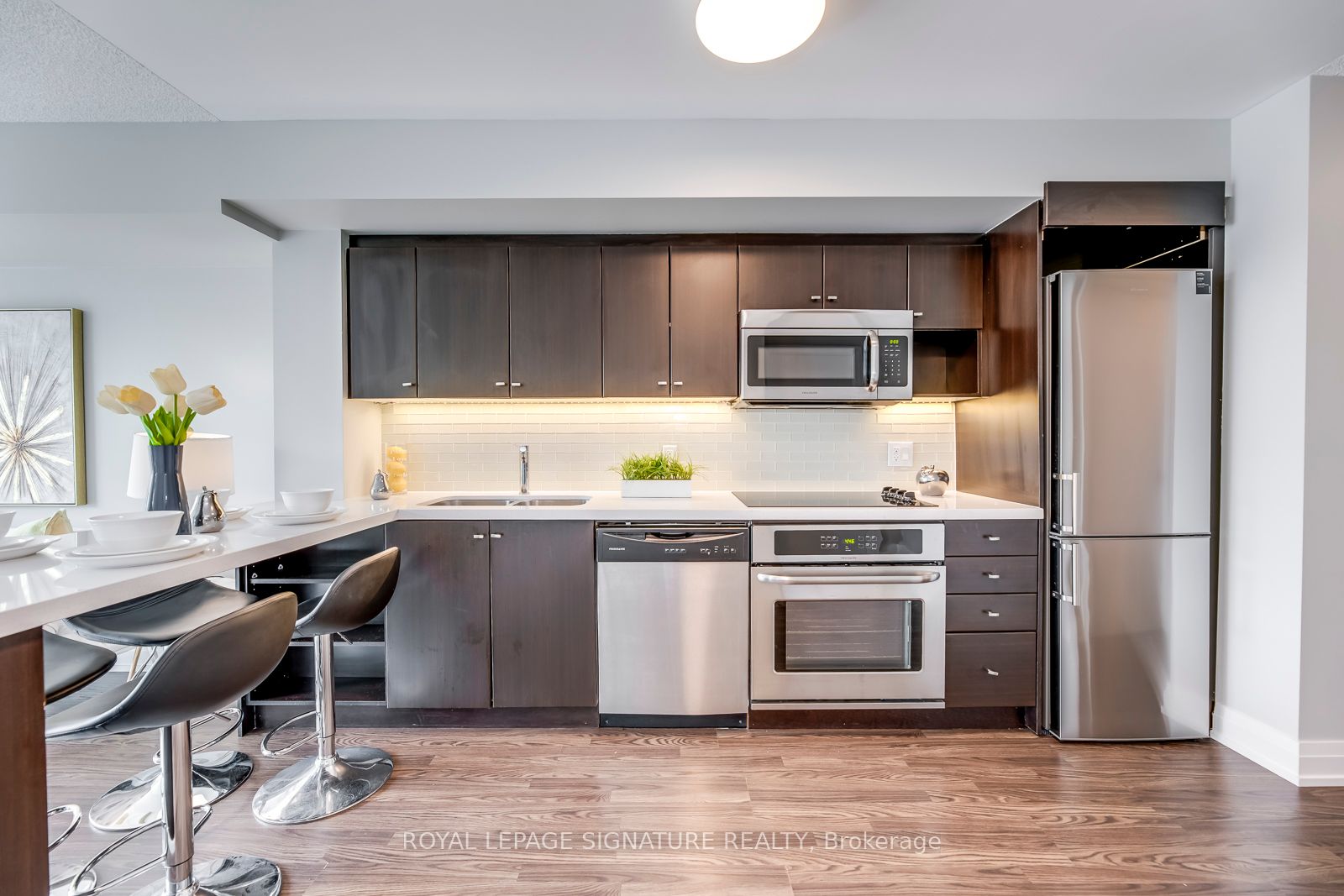 565 Wilson Ave, #W1002