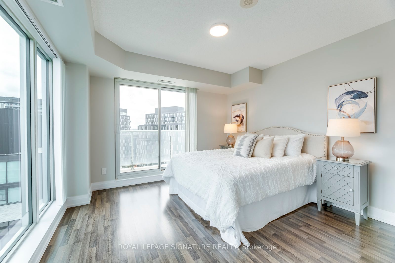 565 Wilson Ave, #W1002