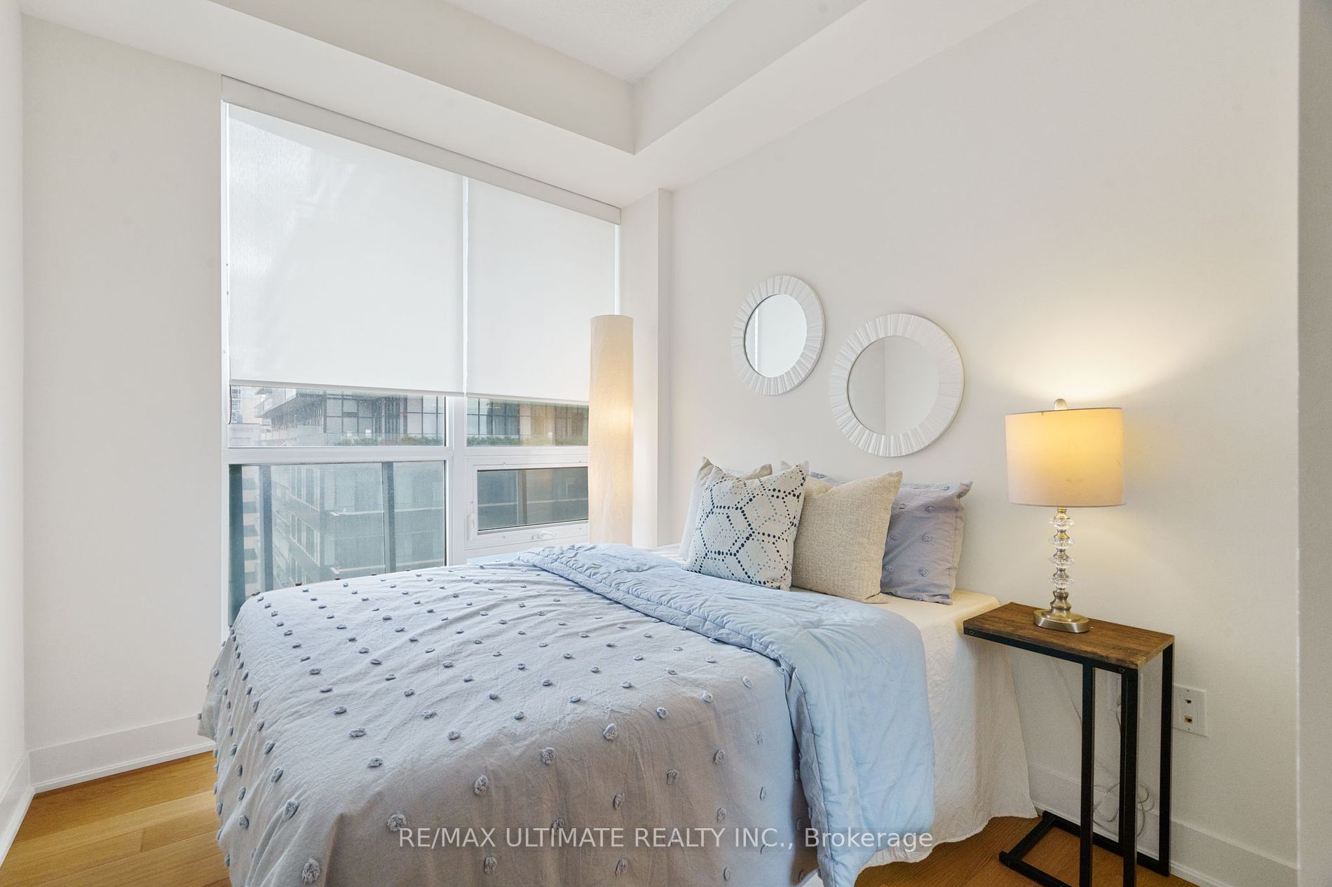 30 Roehampton Avenue, #802