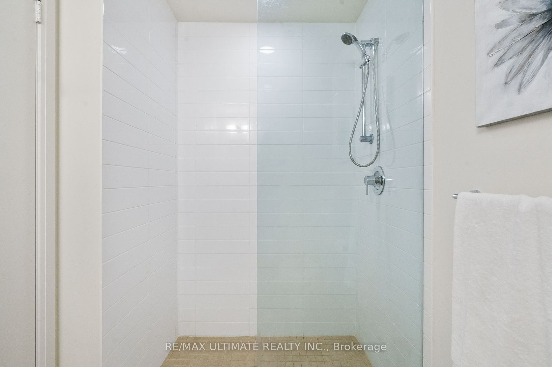 30 Roehampton Avenue, #802