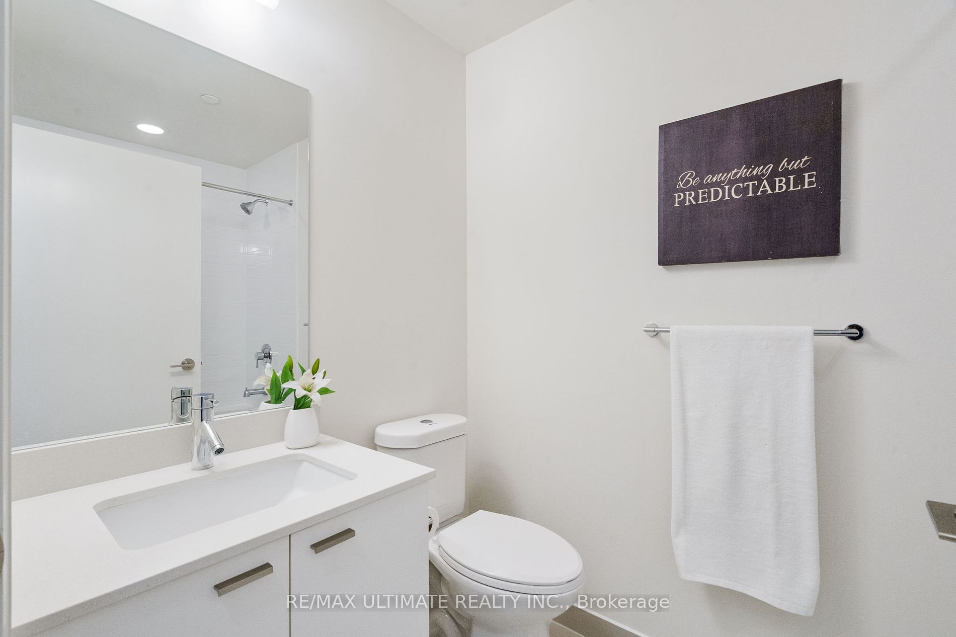 30 Roehampton Avenue, #802