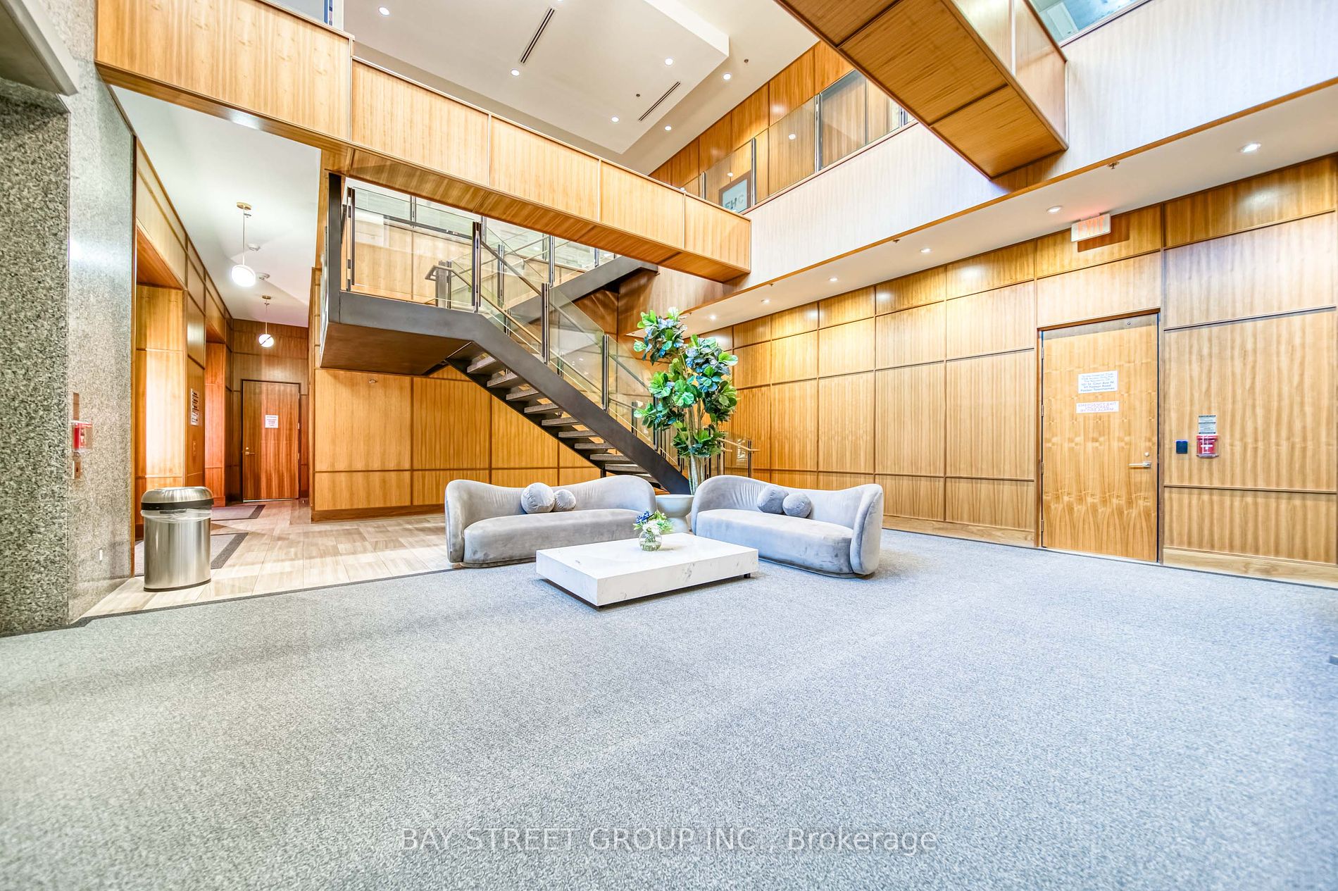 111 St Clair Avenue W #1626