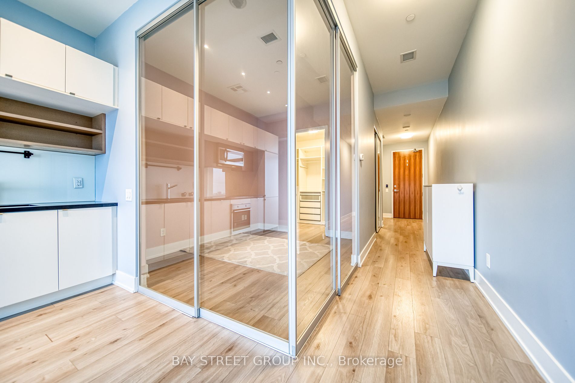 111 St Clair Avenue W #1626