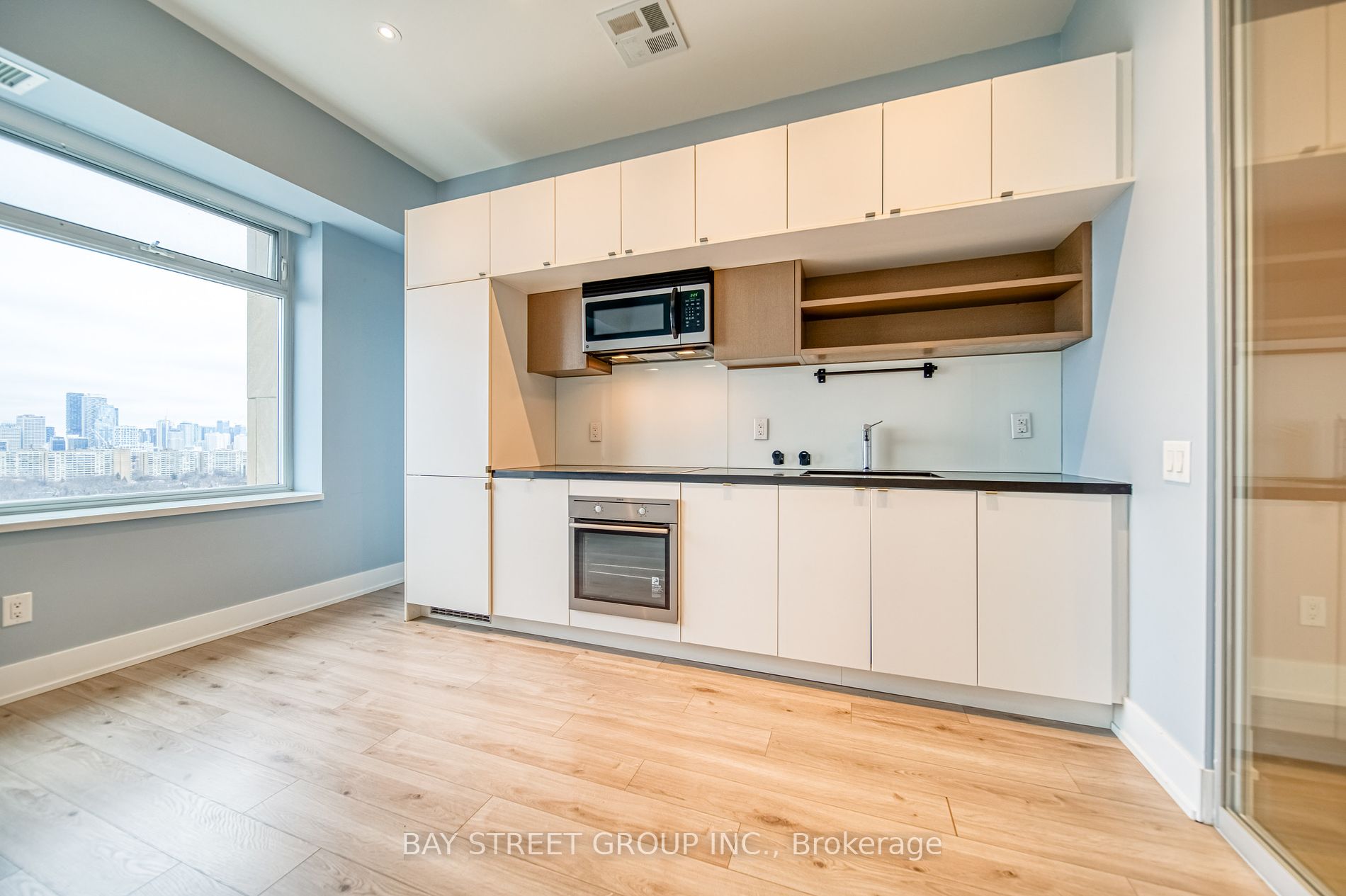 111 St Clair Avenue W #1626