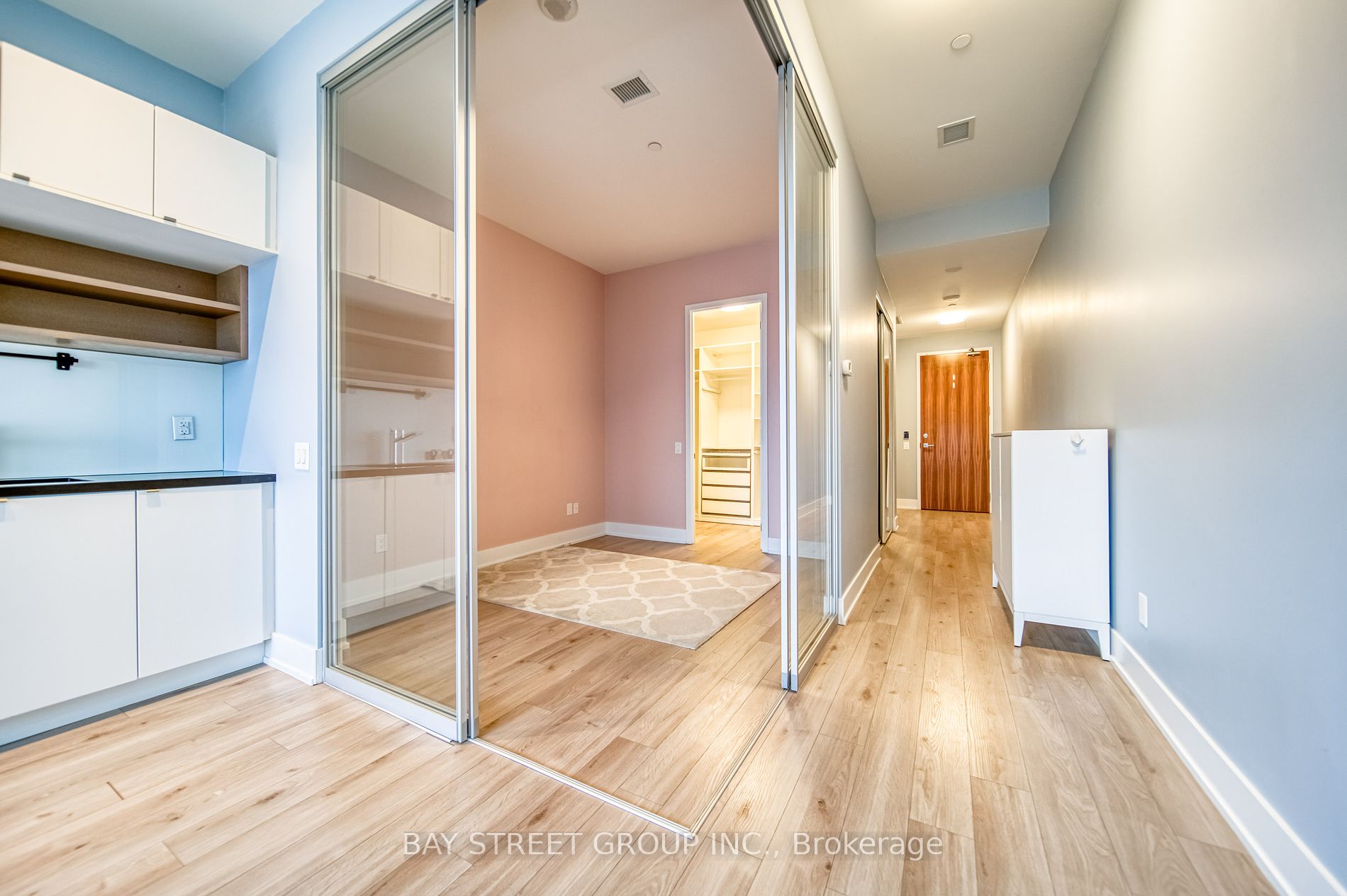 111 St Clair Avenue W #1626