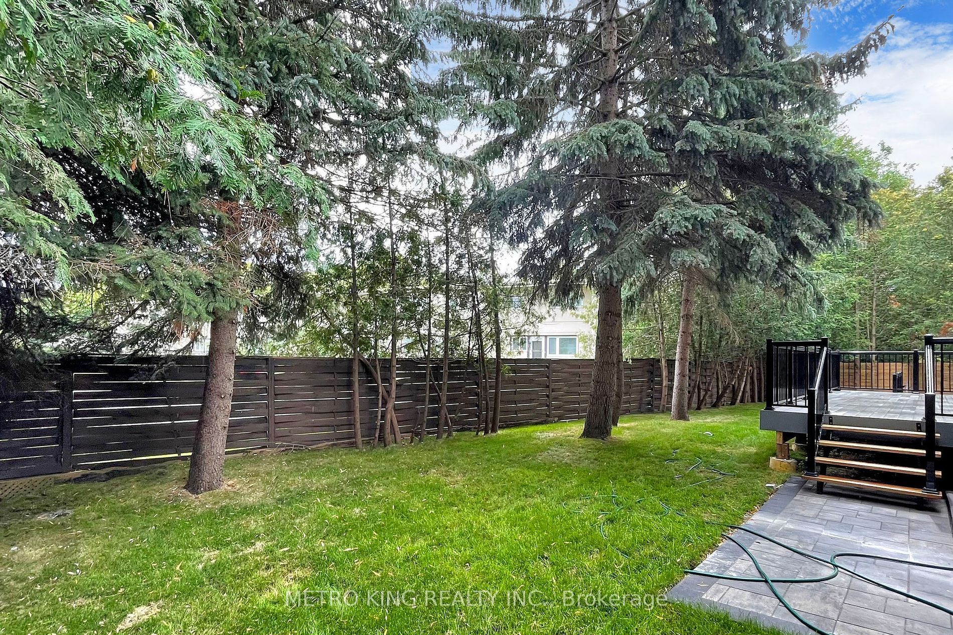 29 Briarfield Dr
