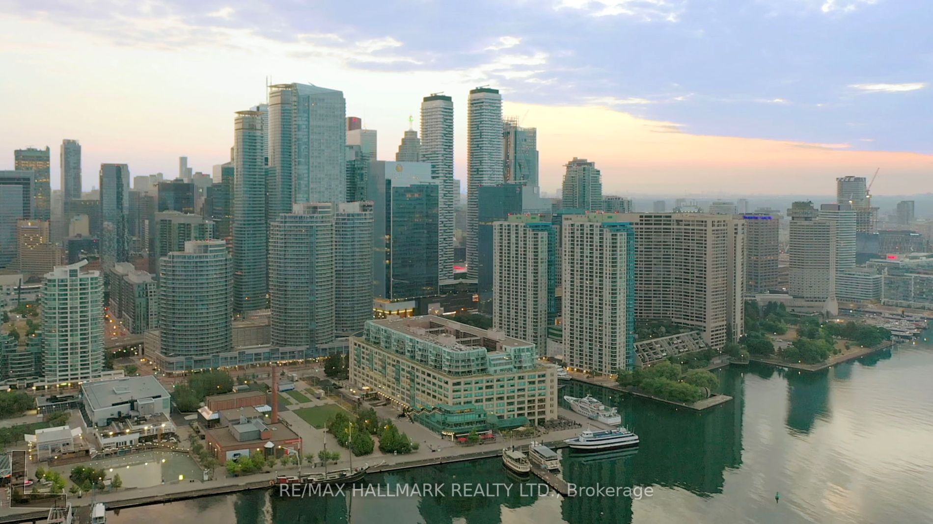 77 Harbour Sq, #502