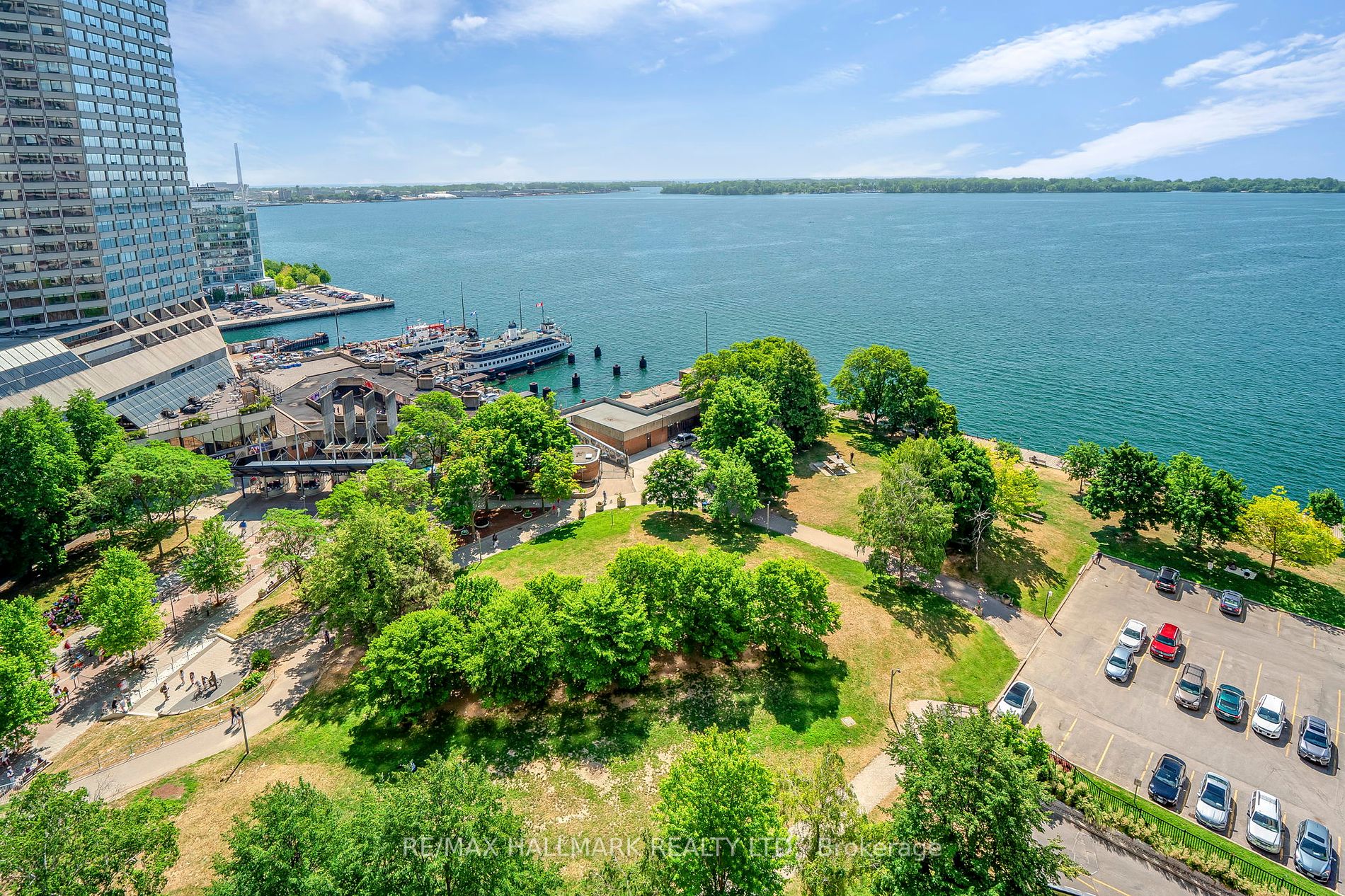 77 Harbour Sq, #502