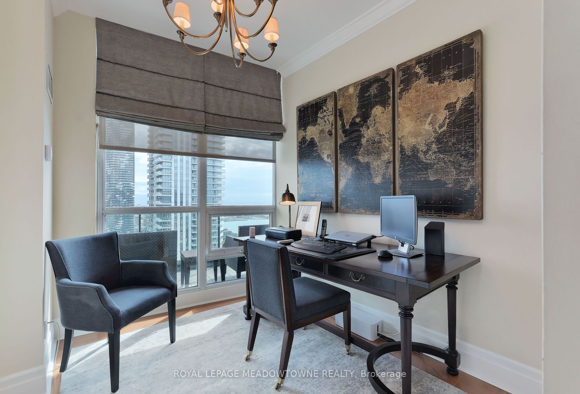 16 Yonge St, #4006