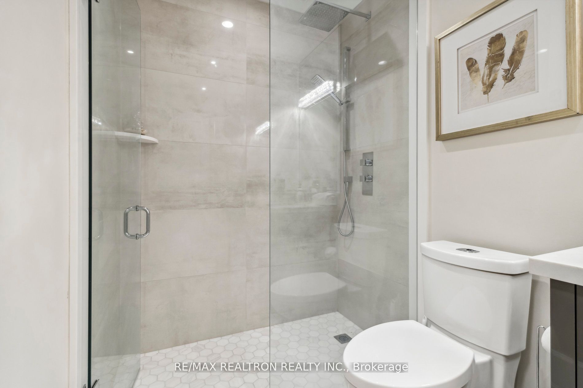 662 Sheppard Avenue E, #609C