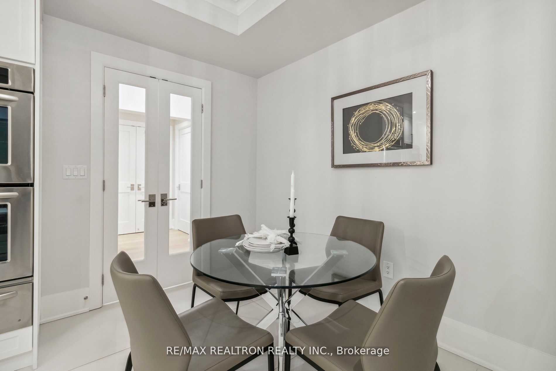 662 Sheppard Avenue E, #609C