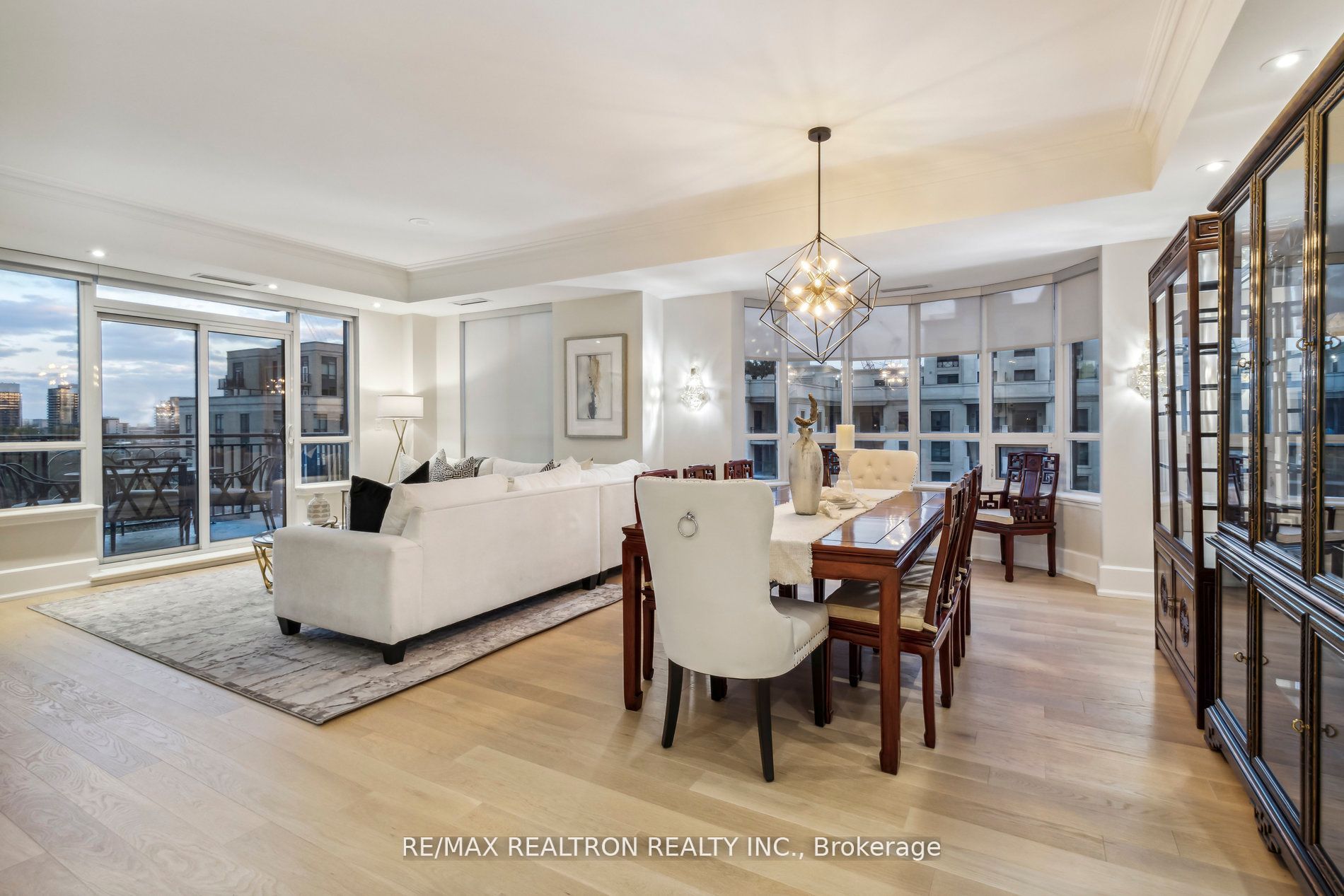 662 Sheppard Avenue E, #609C