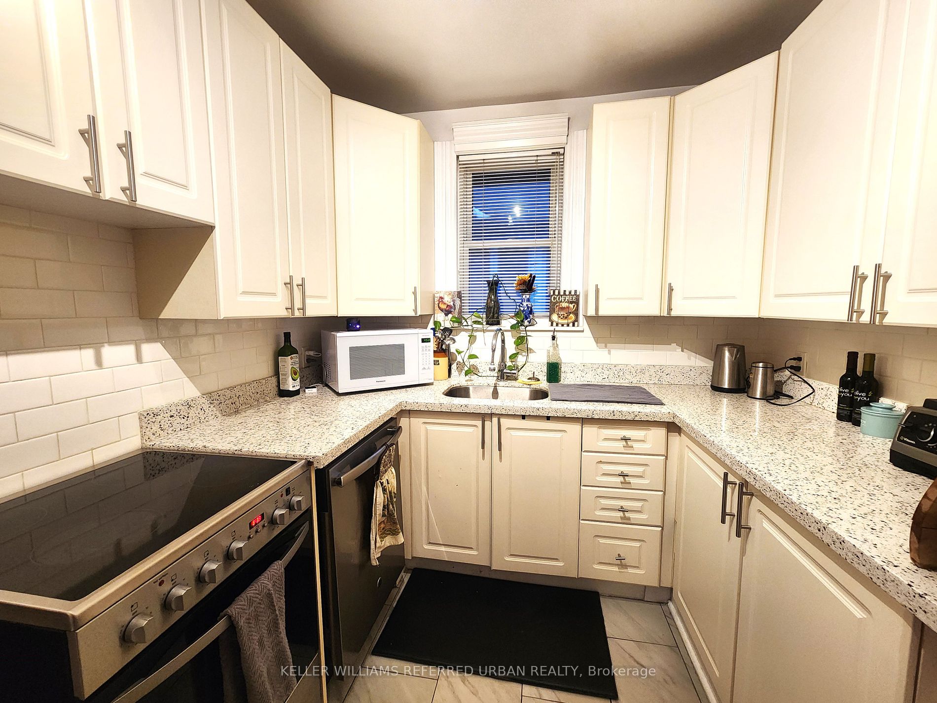 1227 Avenue Road #Upper