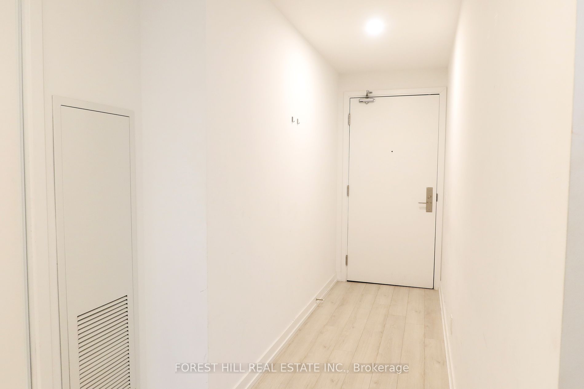 33 Helendale Avenue, #2101