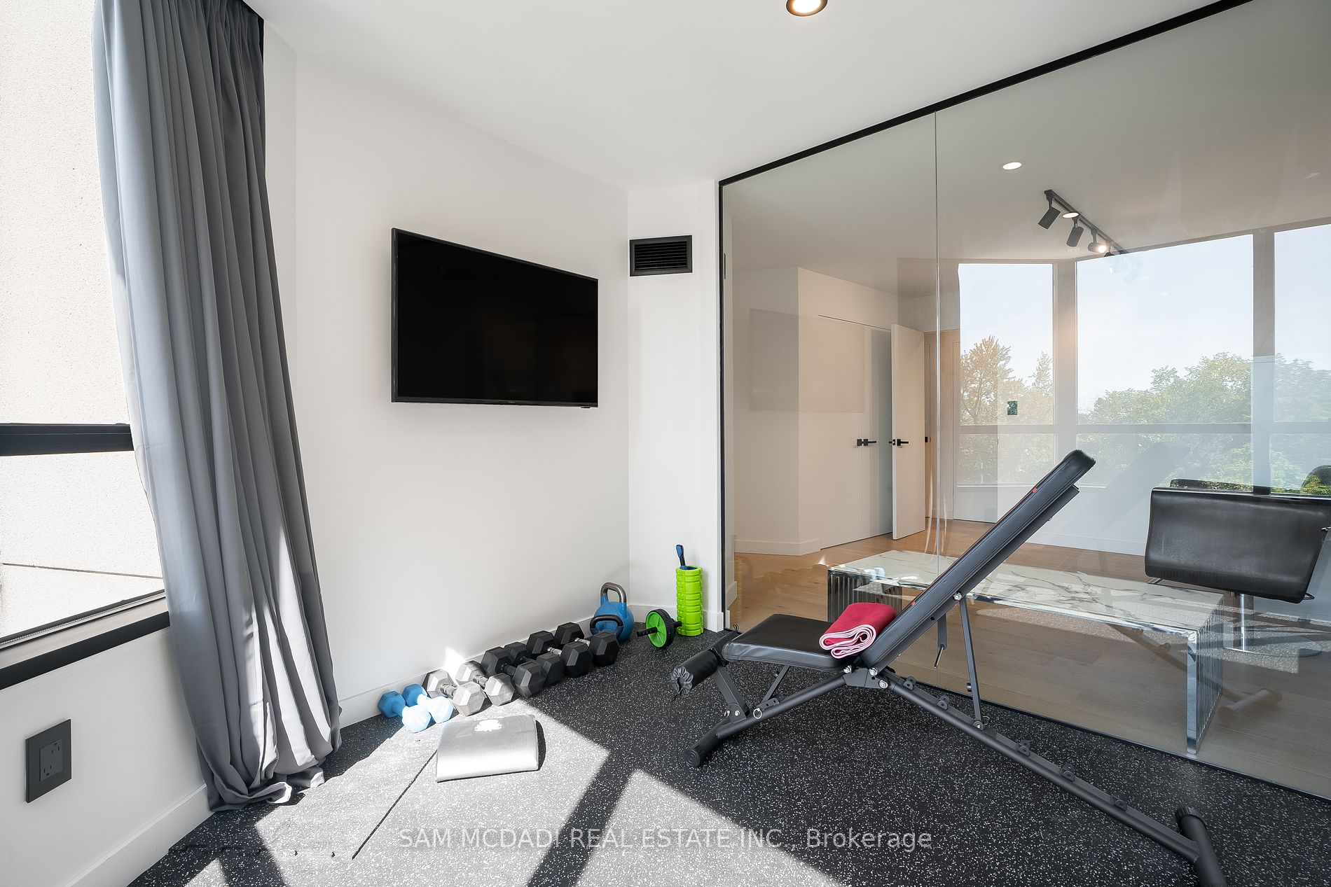 5444 Yonge Street #304