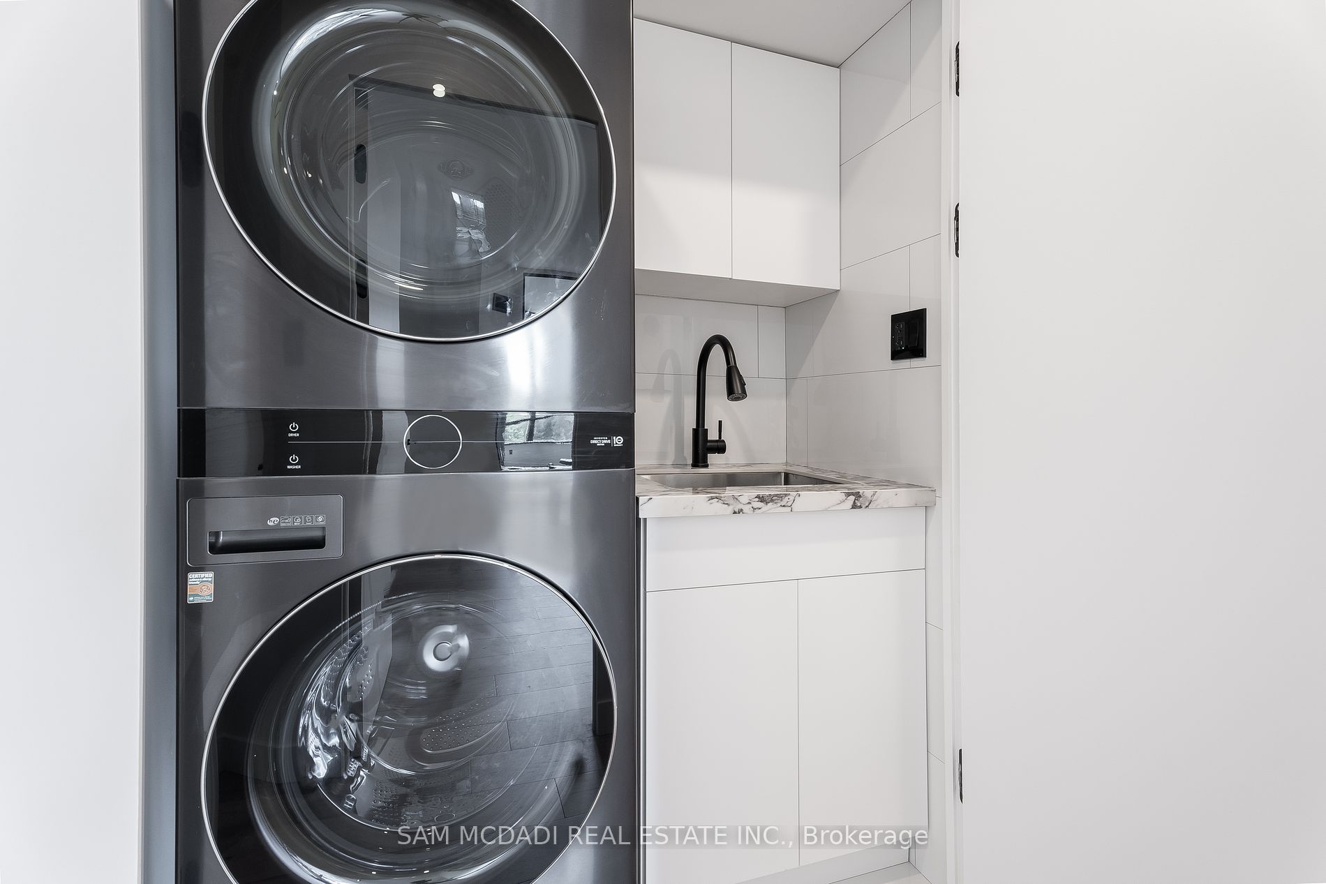 5444 Yonge Street #304
