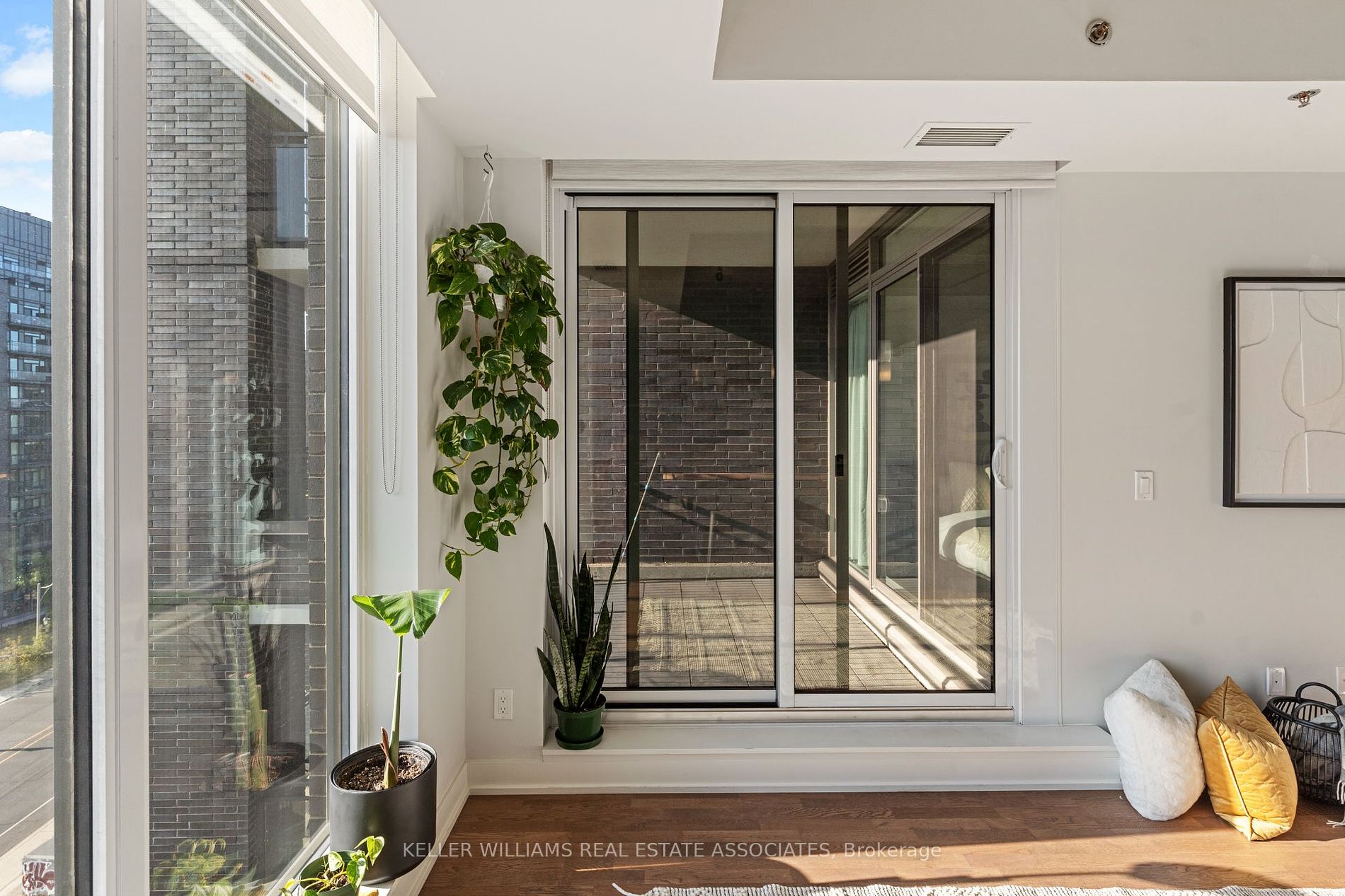 20 Minowan Miikan Lane, #712