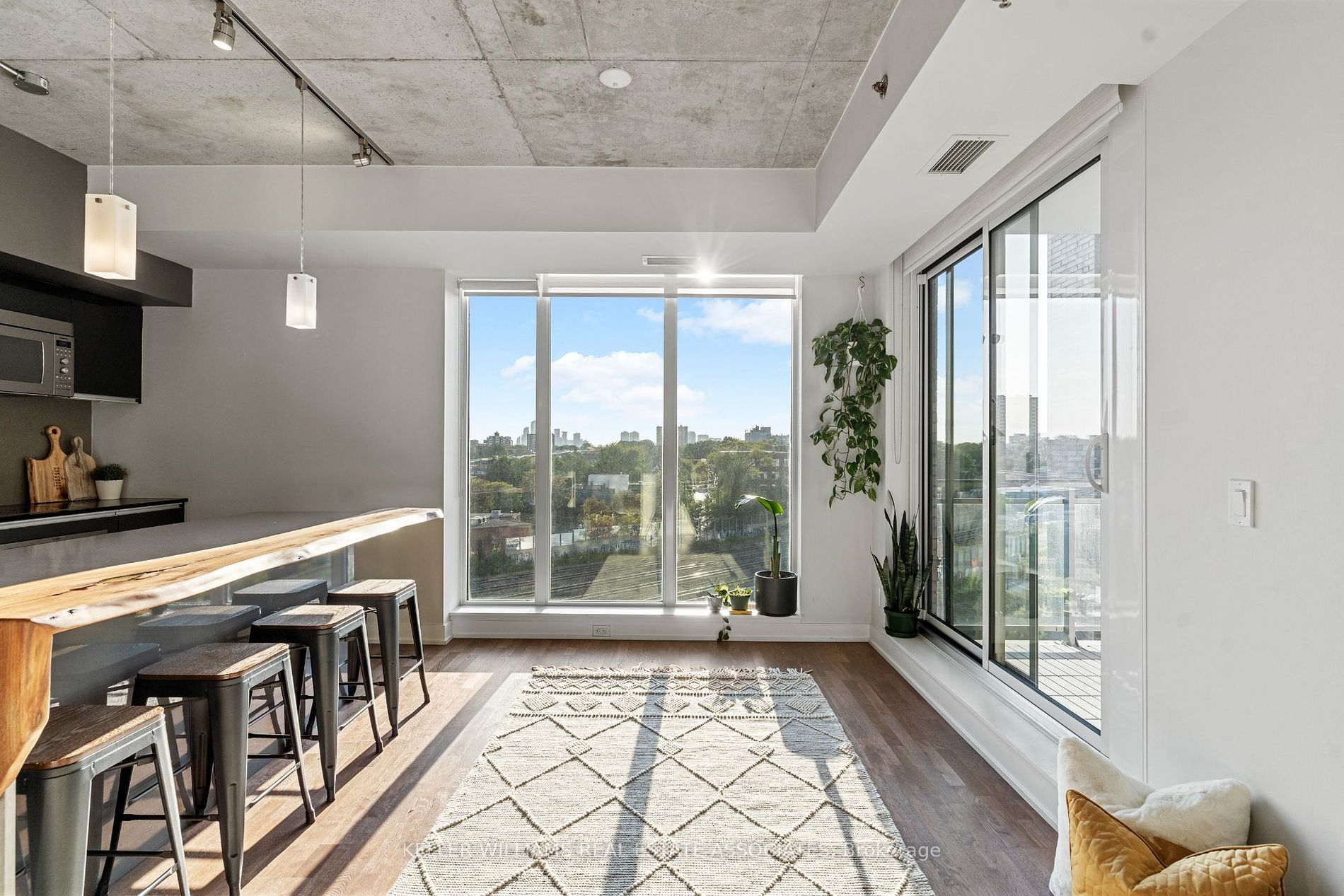 20 Minowan Miikan Lane, #712