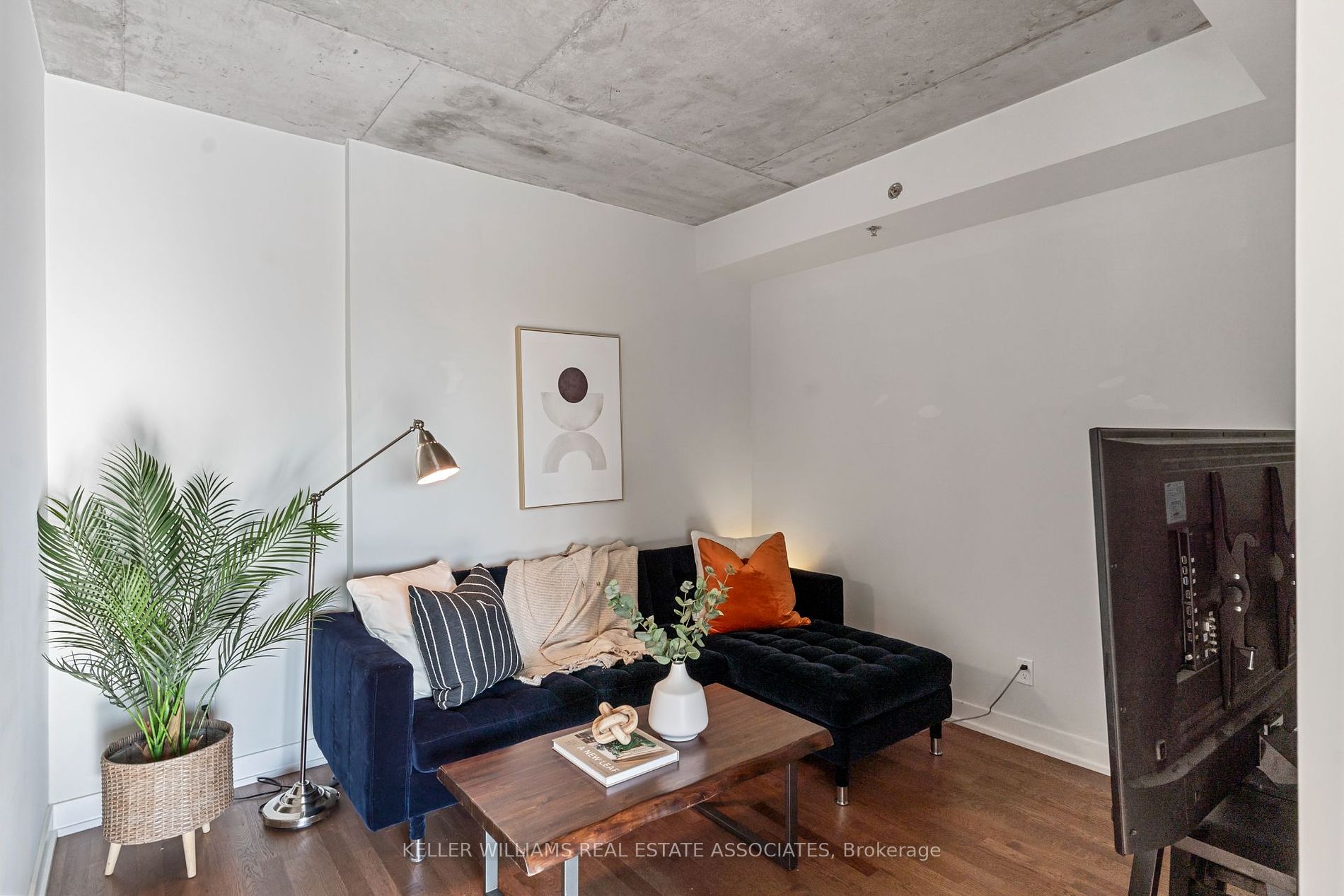 20 Minowan Miikan Lane, #712