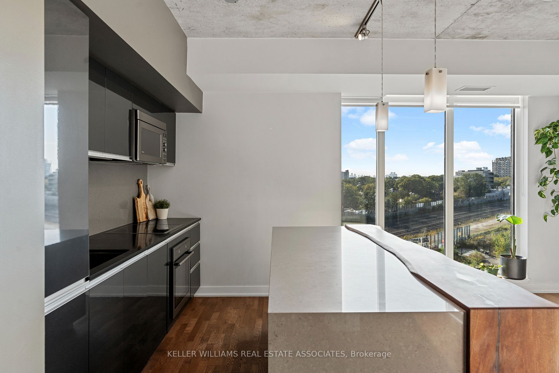 20 Minowan Miikan Lane, #712