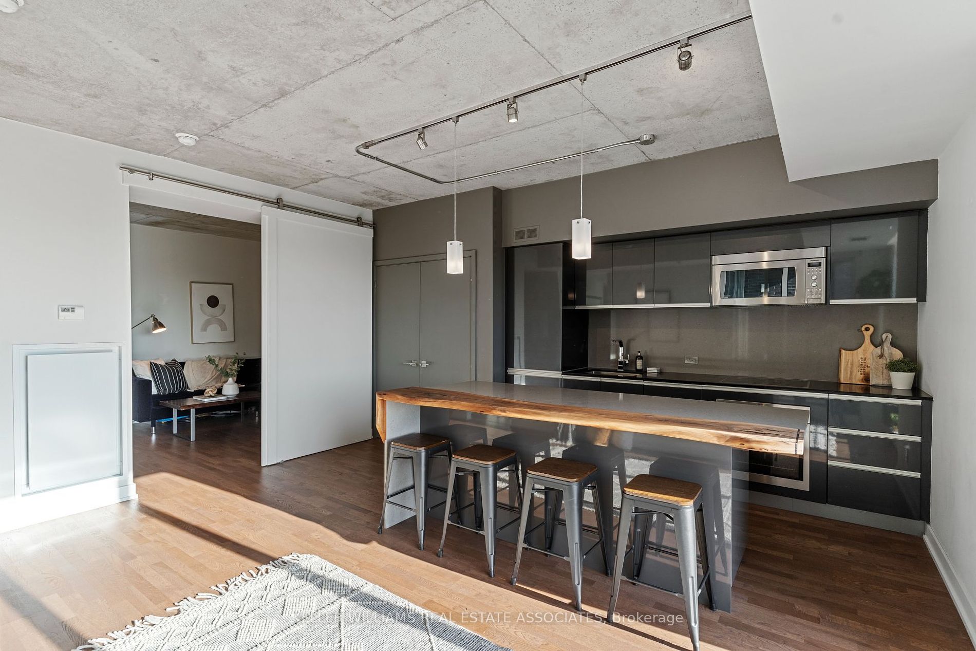 20 Minowan Miikan Lane, #712