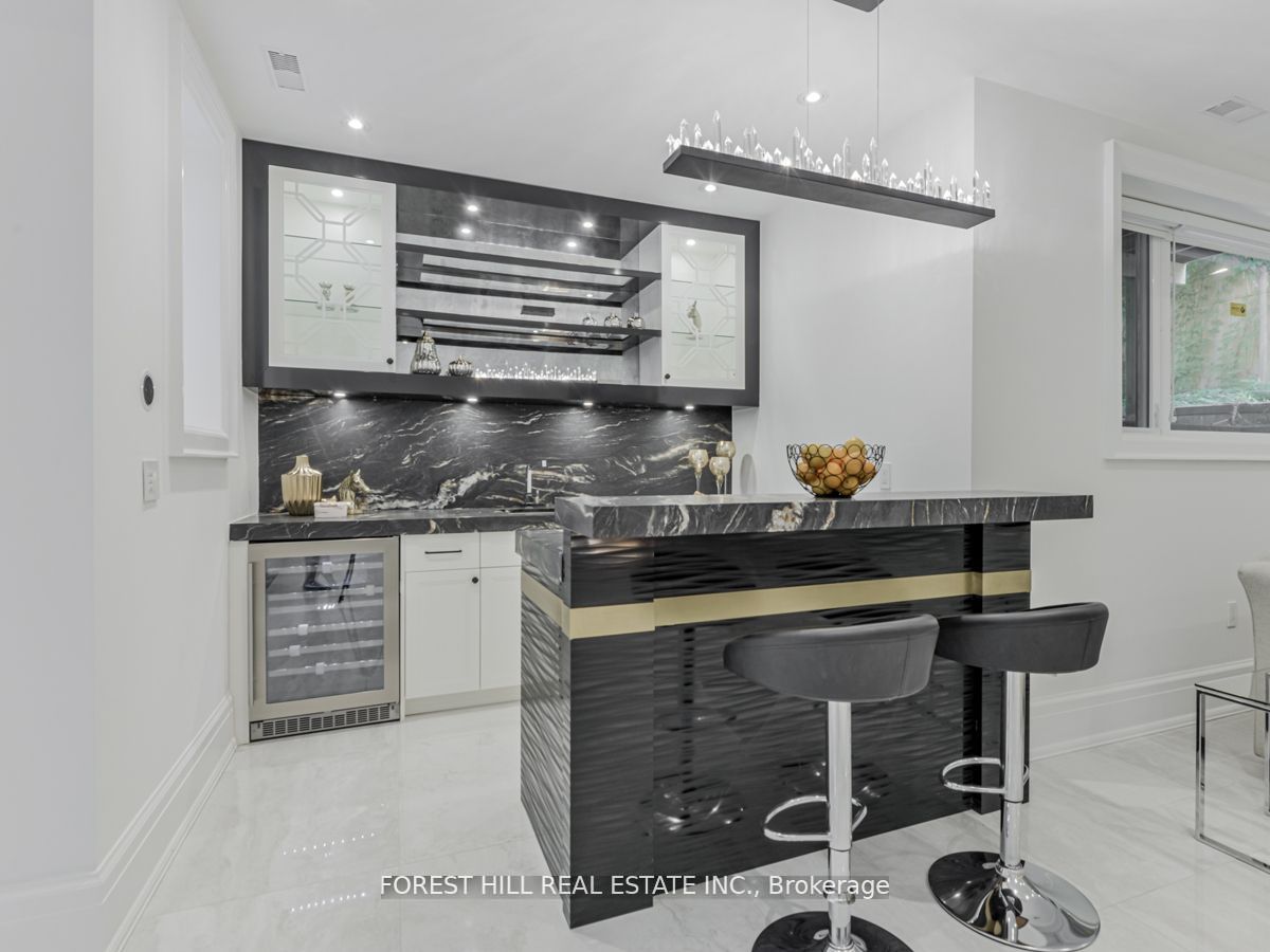 148 Munro Boulevard